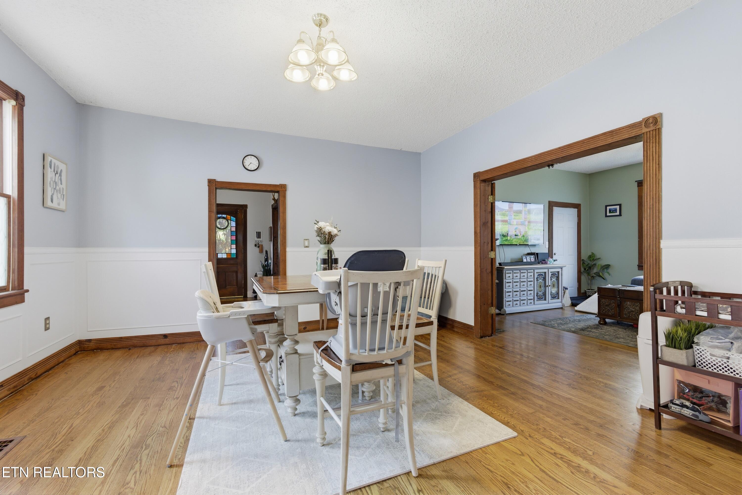726 Clinton Street Harriman TN 37748