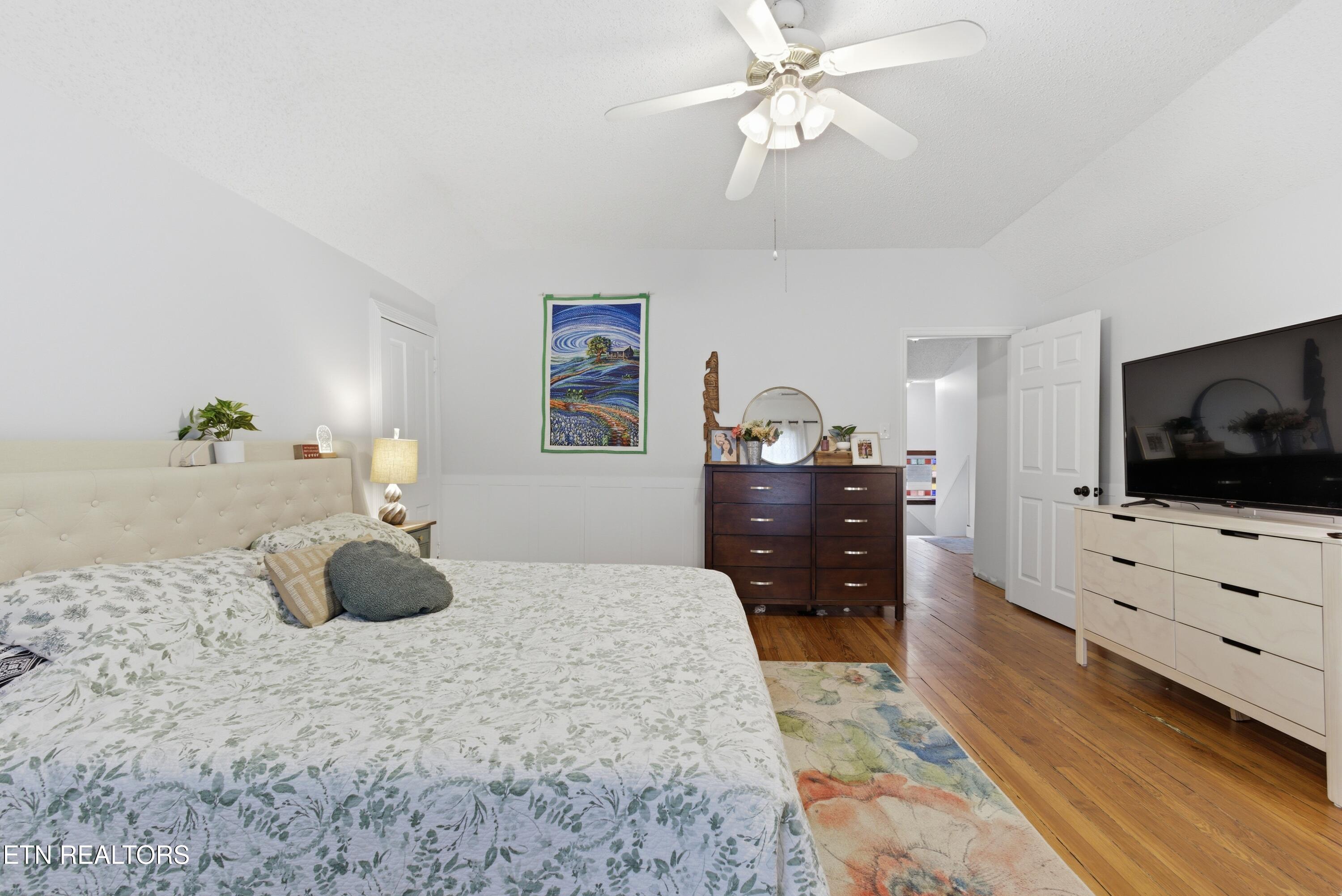 726 Clinton Street Harriman TN 37748