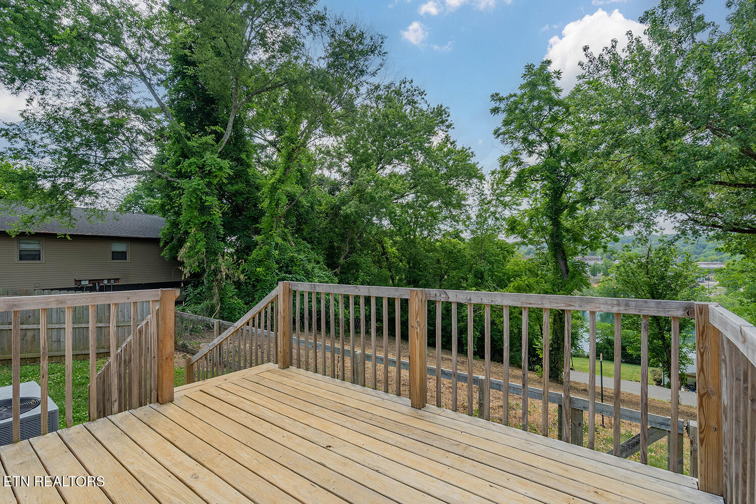 327 Rose Street Clinton TN 37716
