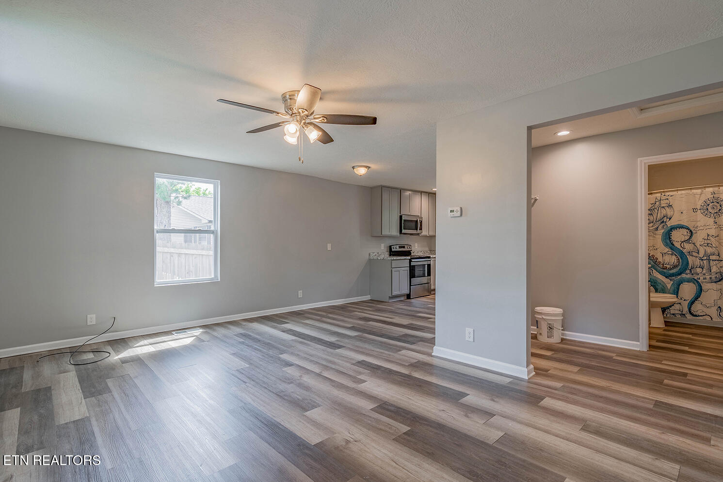 327 Rose Street Clinton TN 37716
