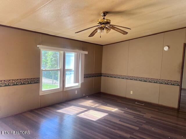 445 W Broad Street Clinton TN 37716