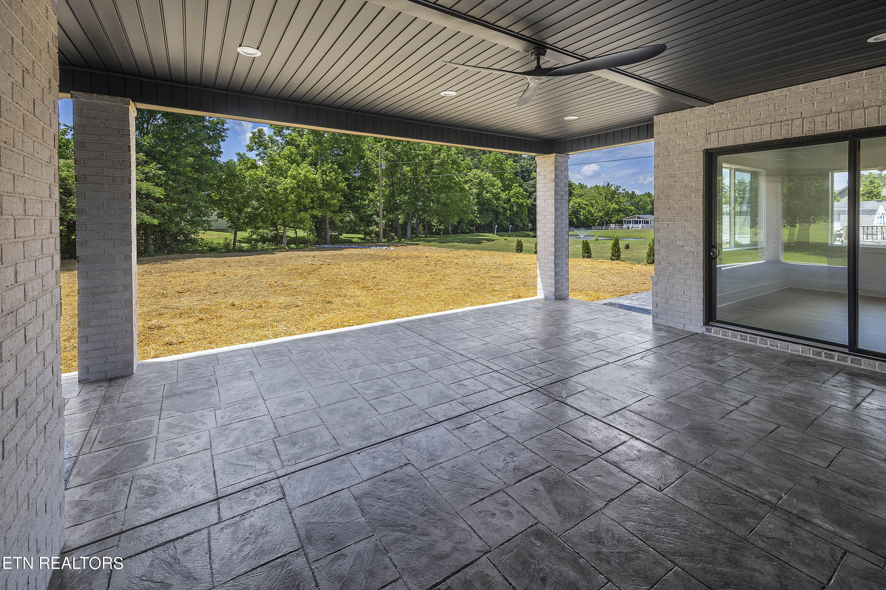 7515 Washington Pike Corryton TN 37721