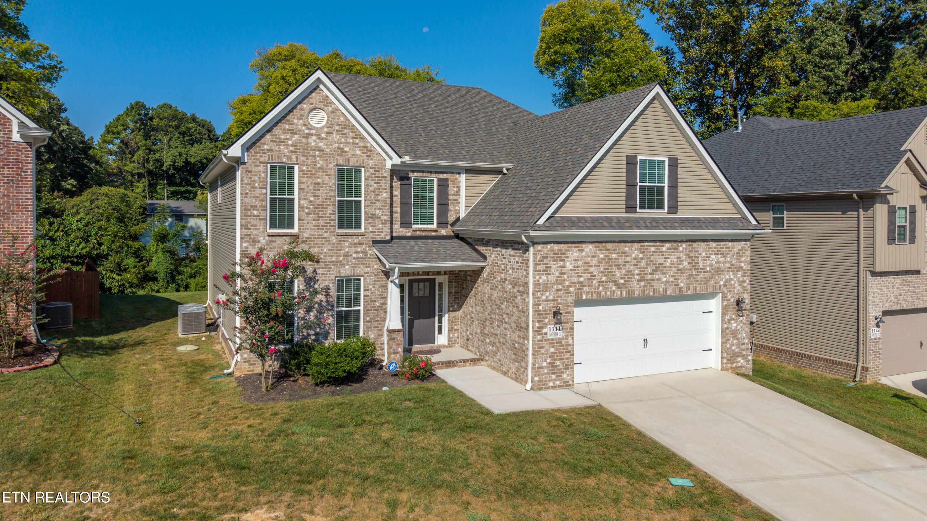 1111 Snowy Peak Lane Knoxville TN 37922