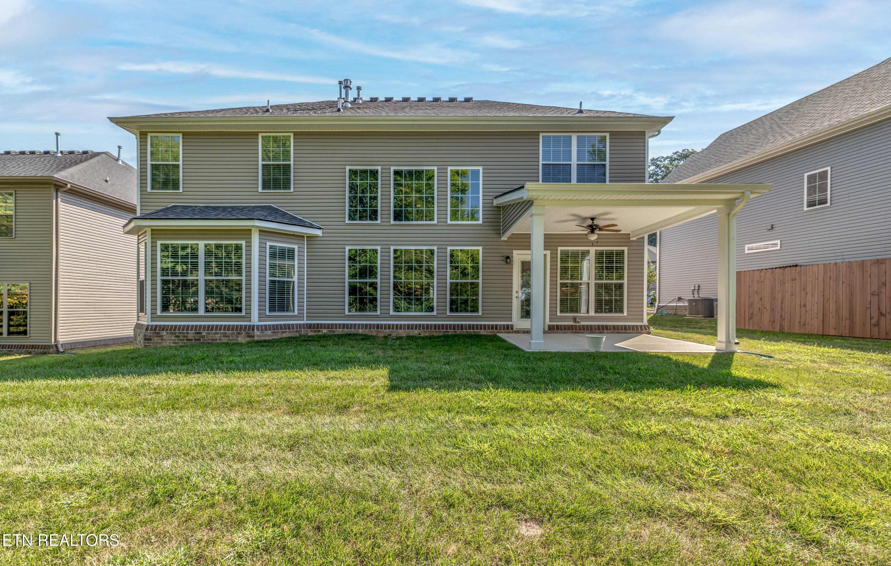 1111 Snowy Peak Lane Knoxville TN 37922