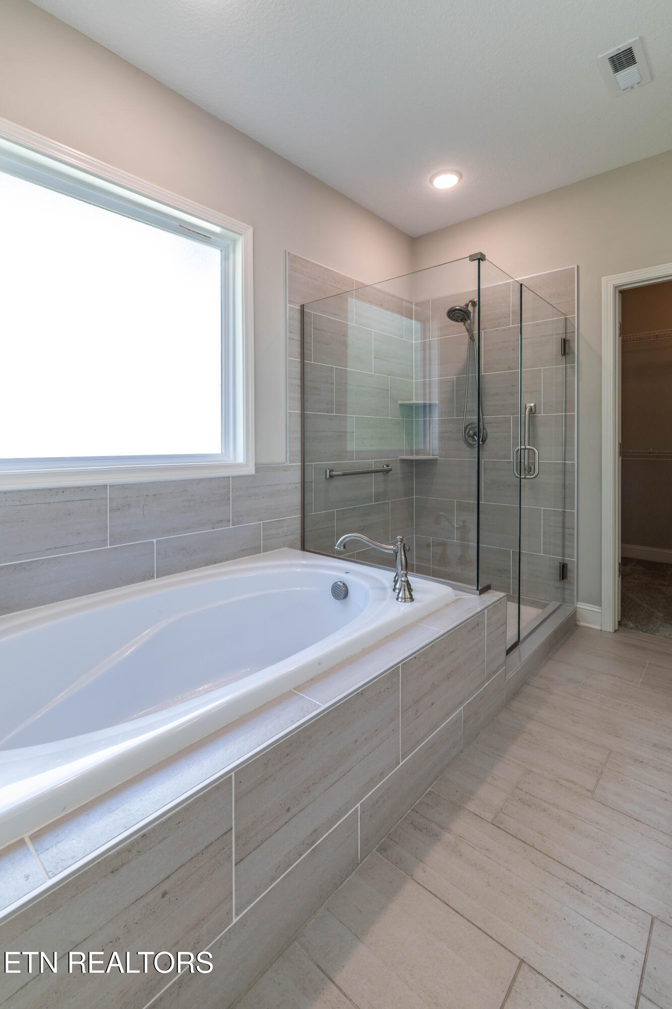 1111 Snowy Peak Lane Knoxville TN 37922