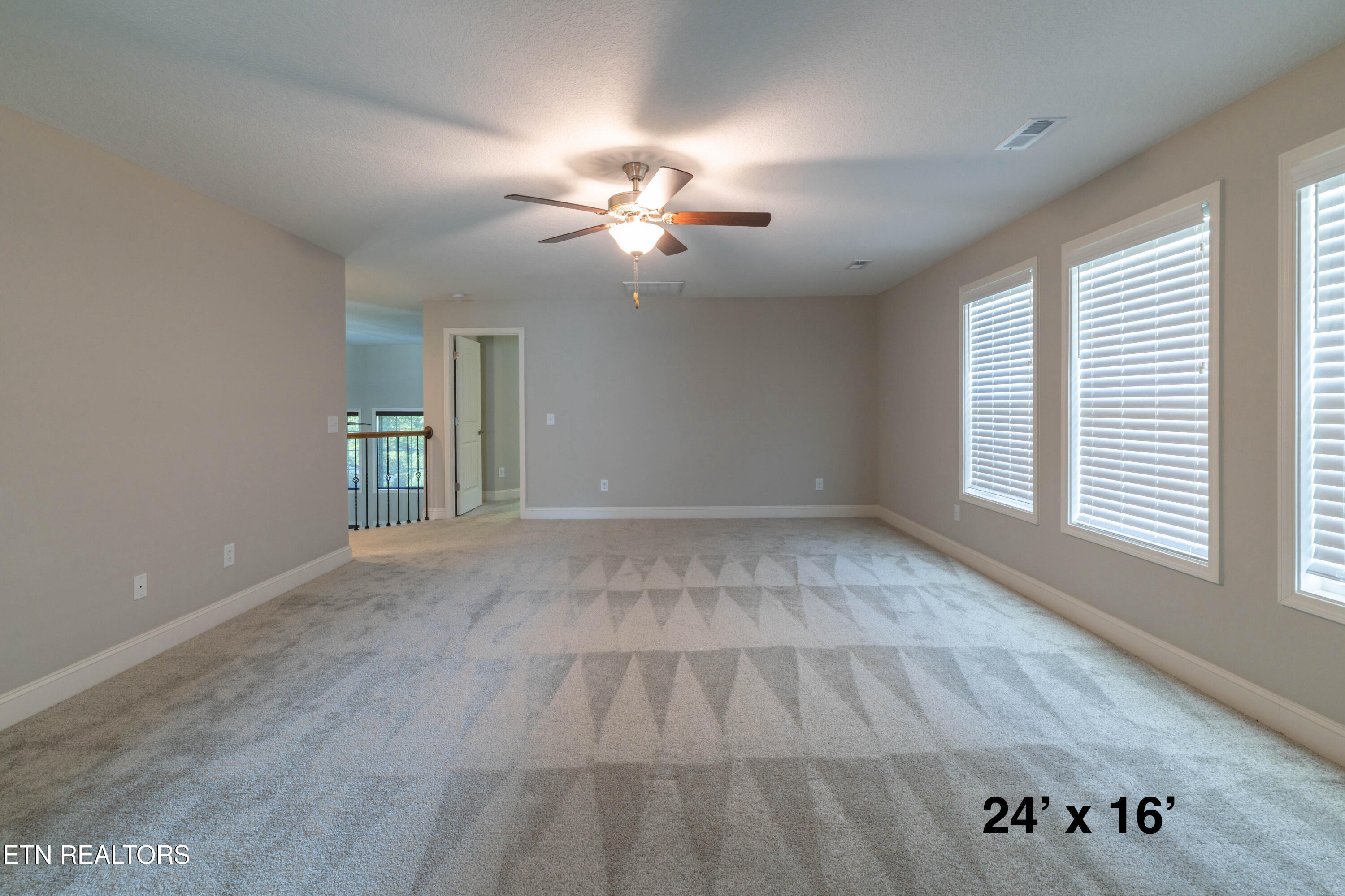 1111 Snowy Peak Lane Knoxville TN 37922
