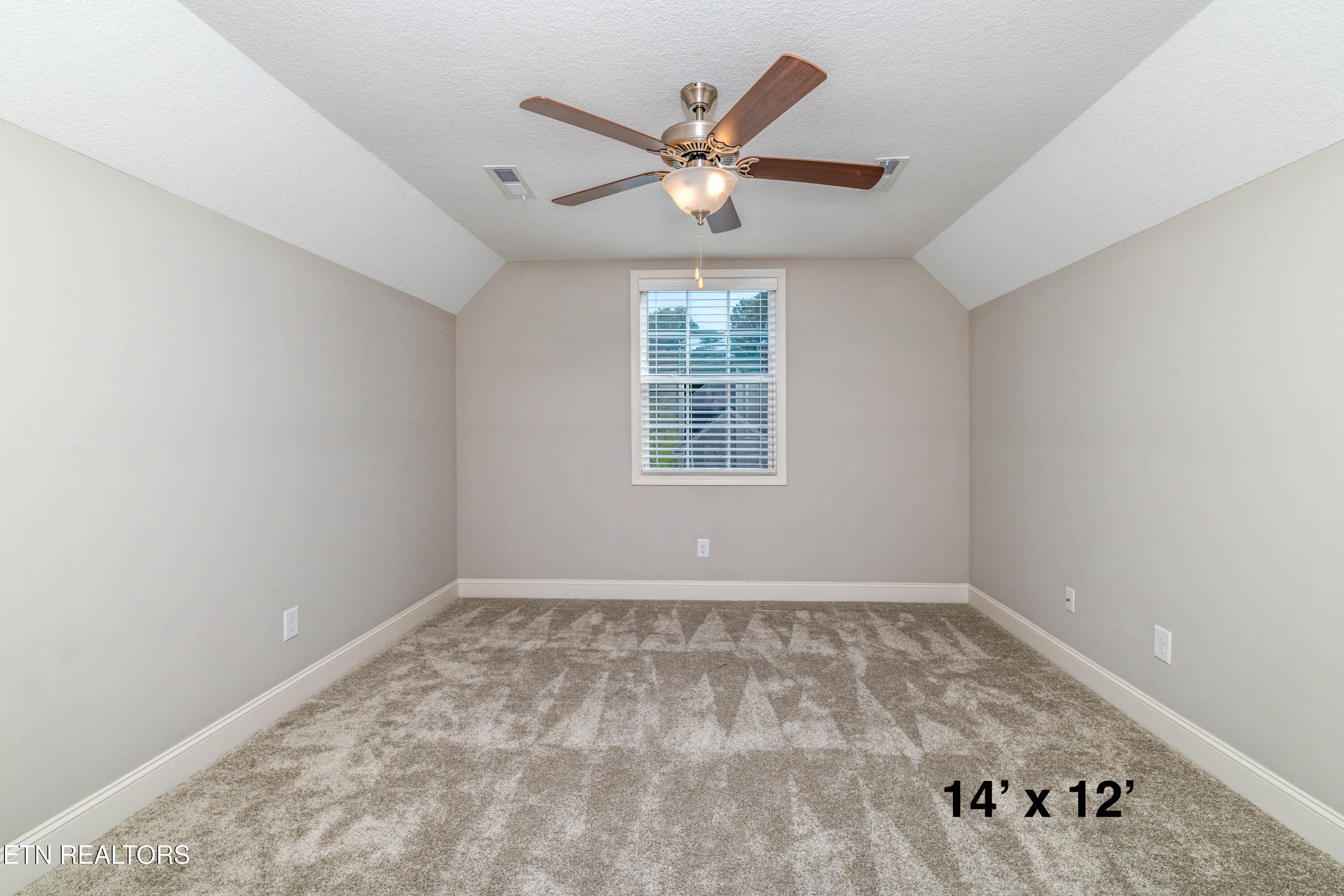 1111 Snowy Peak Lane Knoxville TN 37922