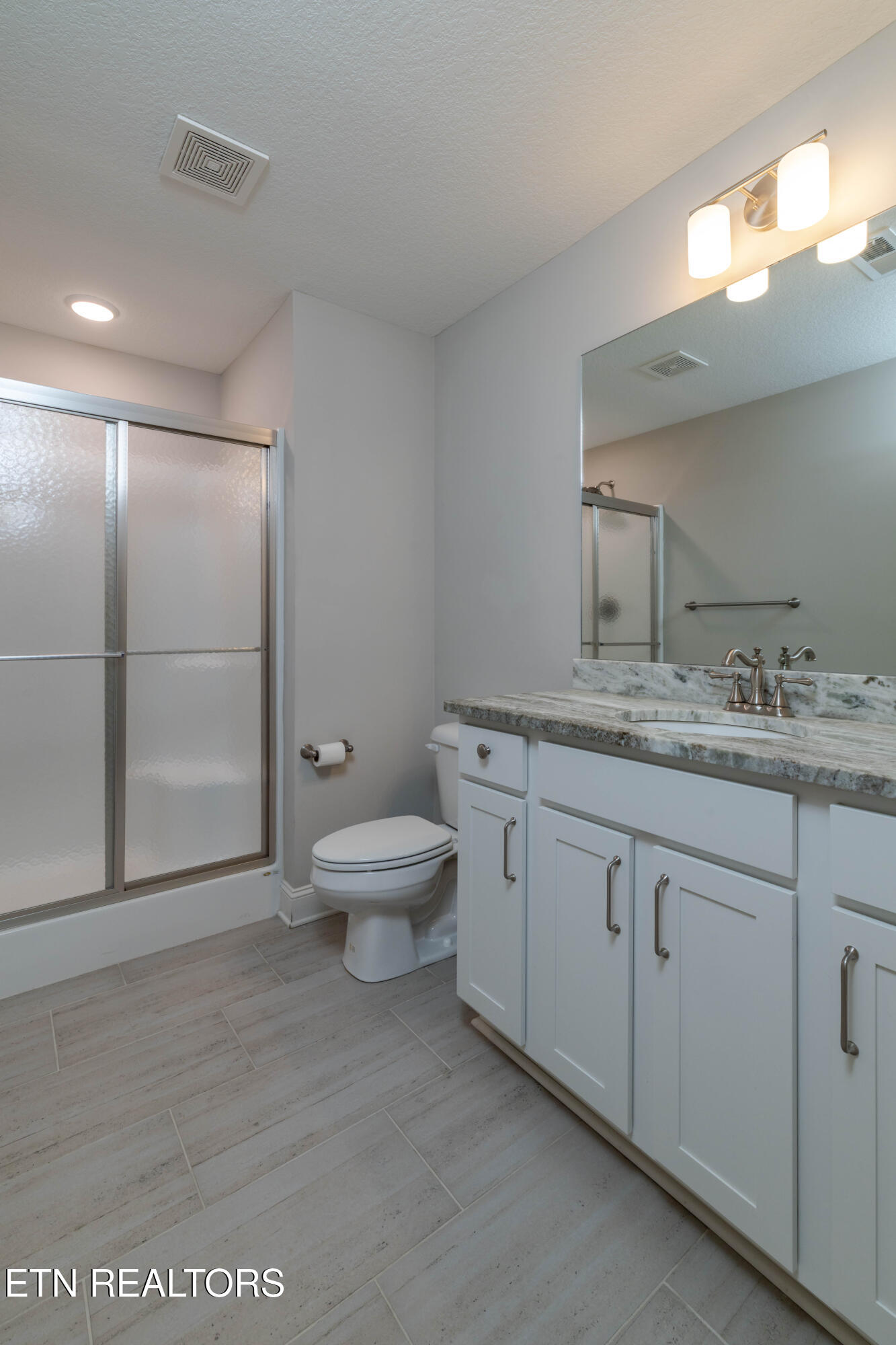 1111 Snowy Peak Lane Knoxville TN 37922