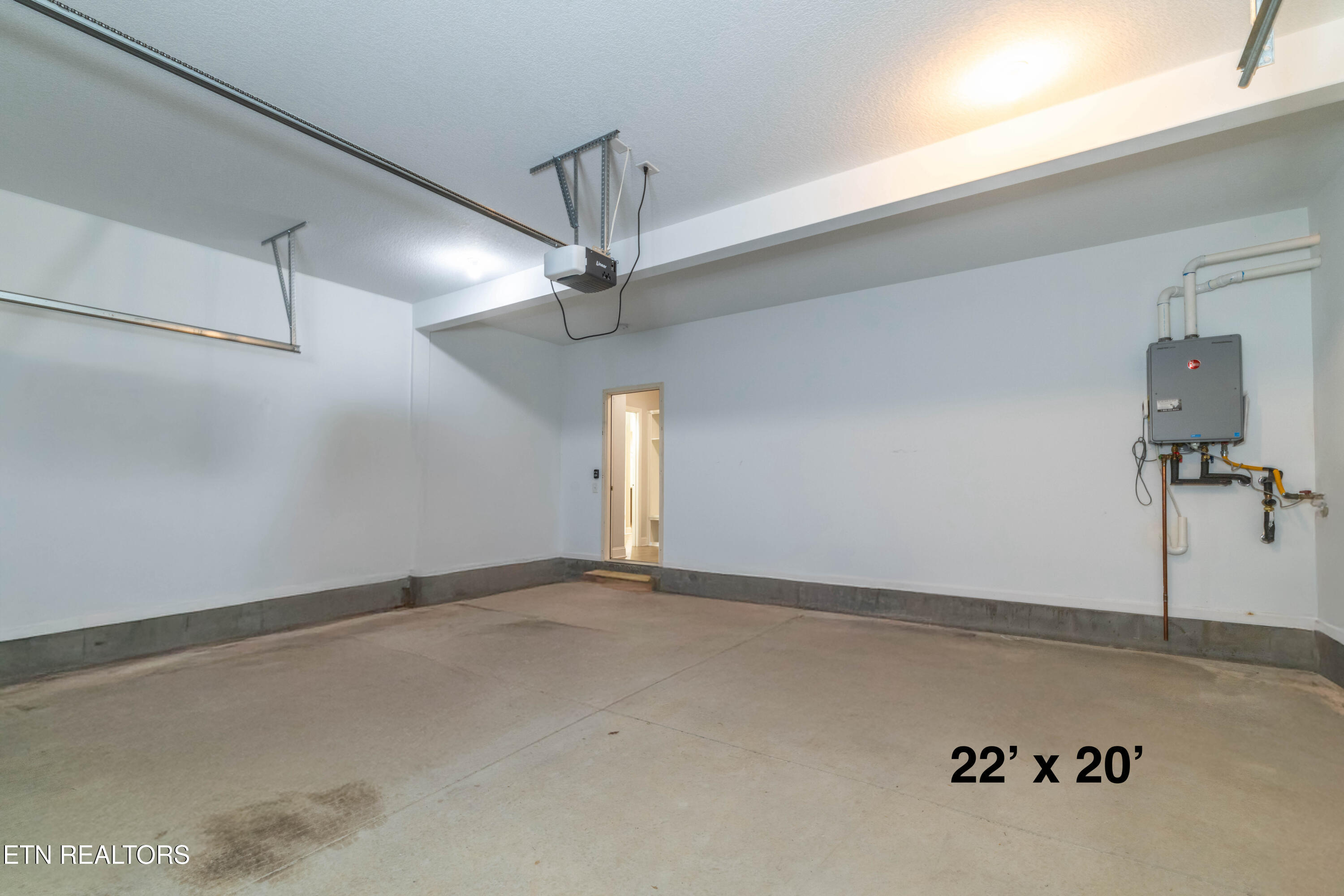 1111 Snowy Peak Lane Knoxville TN 37922