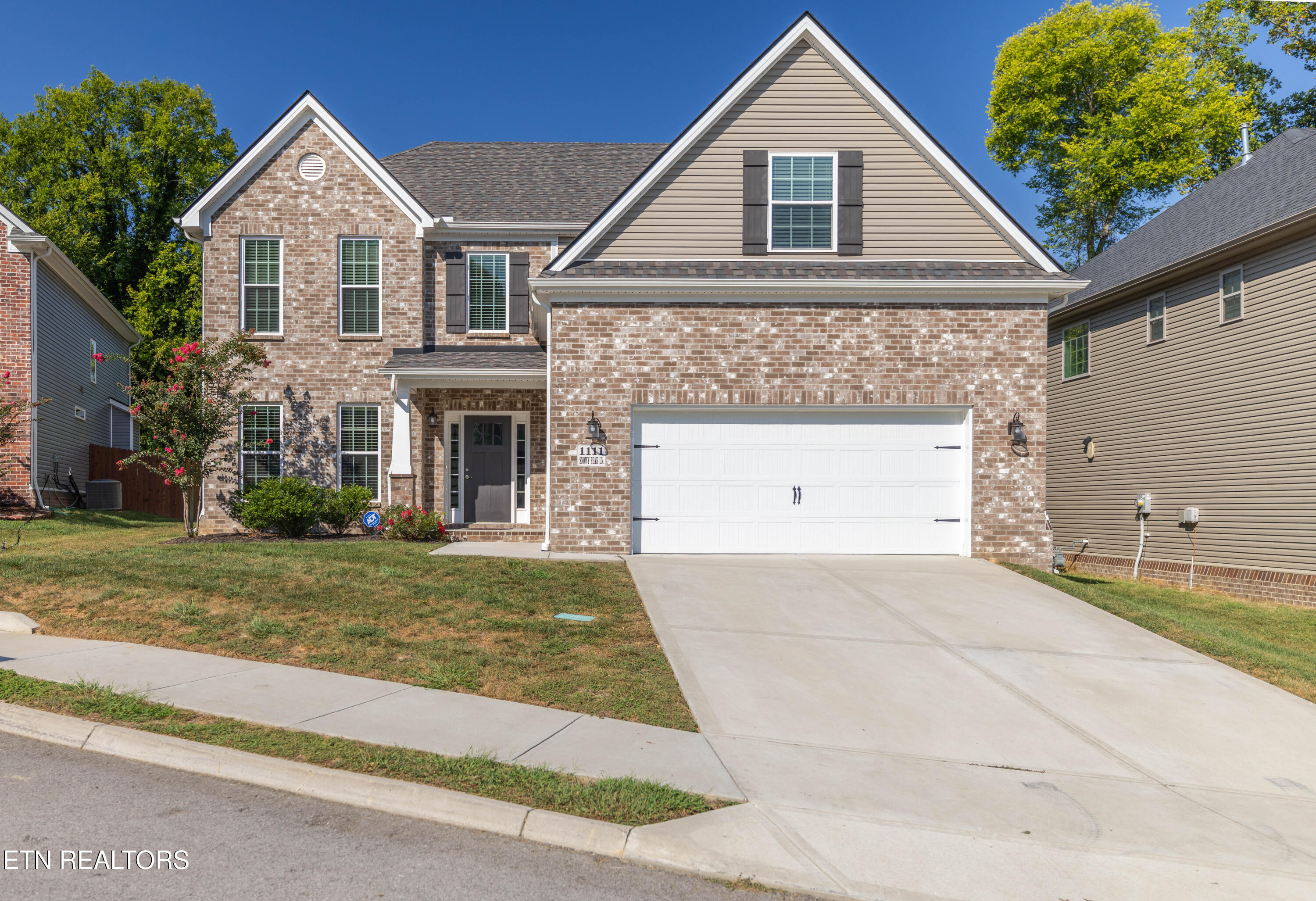 1111 Snowy Peak Lane Knoxville TN 37922