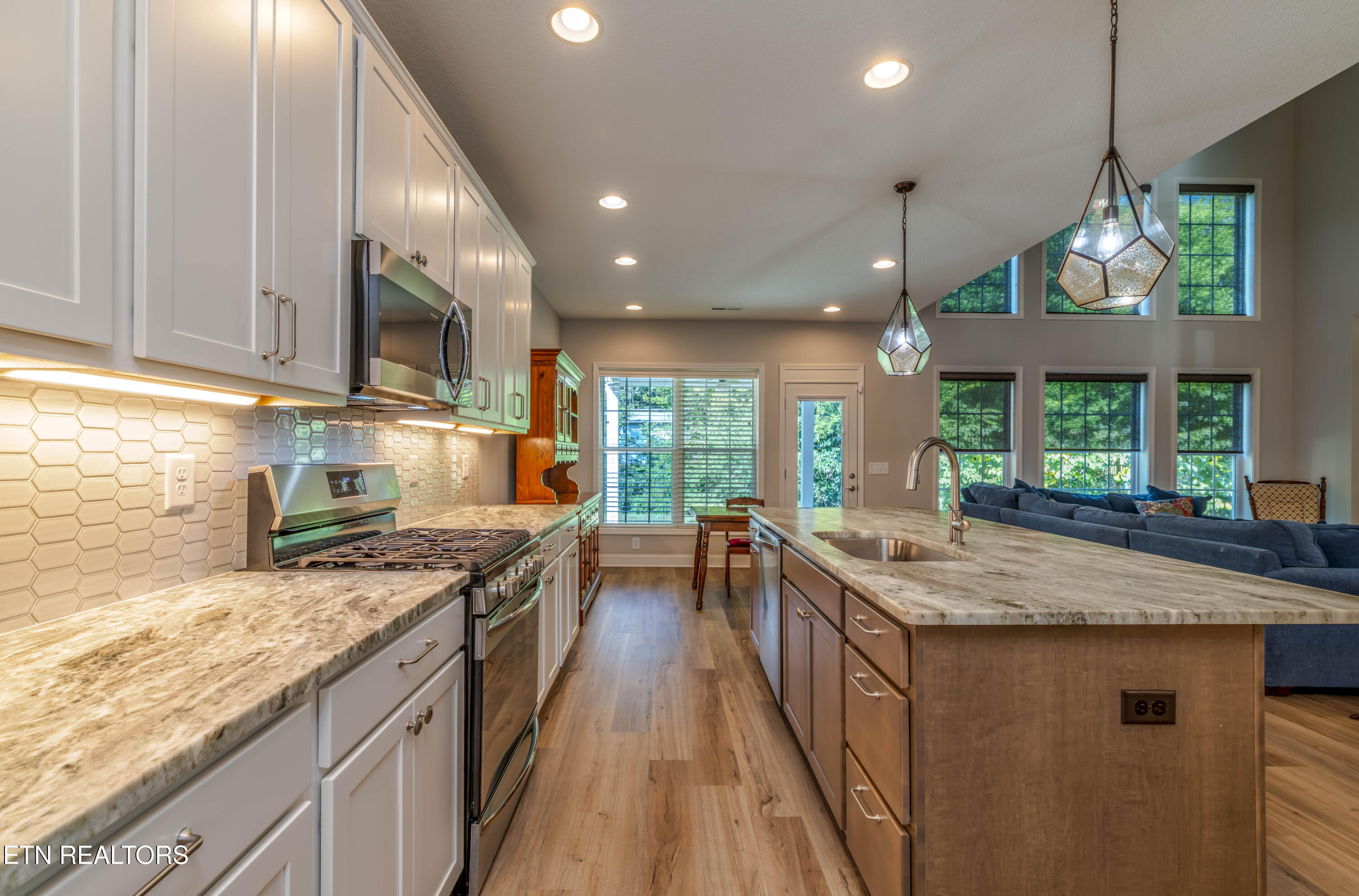 1111 Snowy Peak Lane Knoxville TN 37922