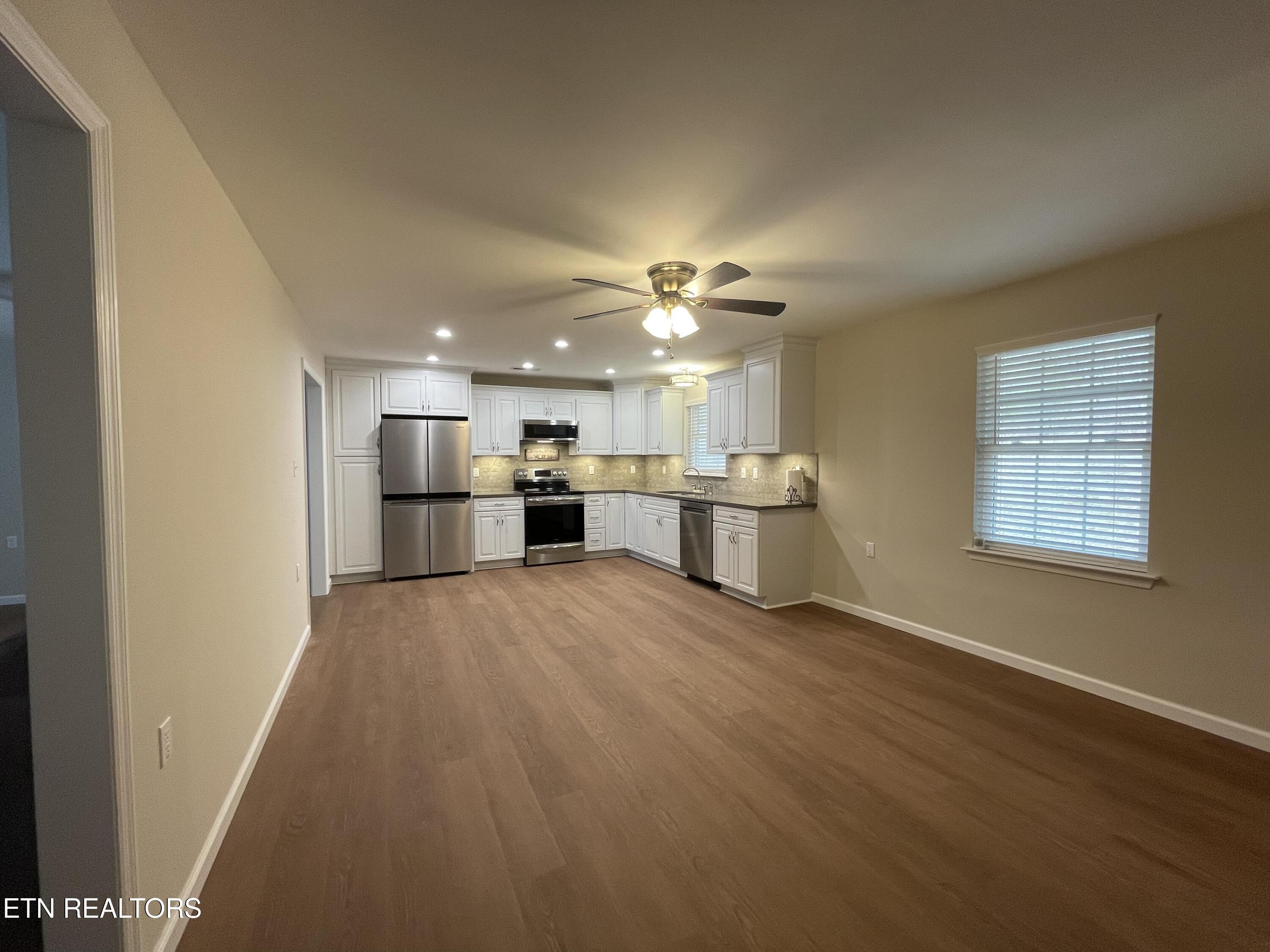 134 Hillview Terrace Drive Harriman TN 37748