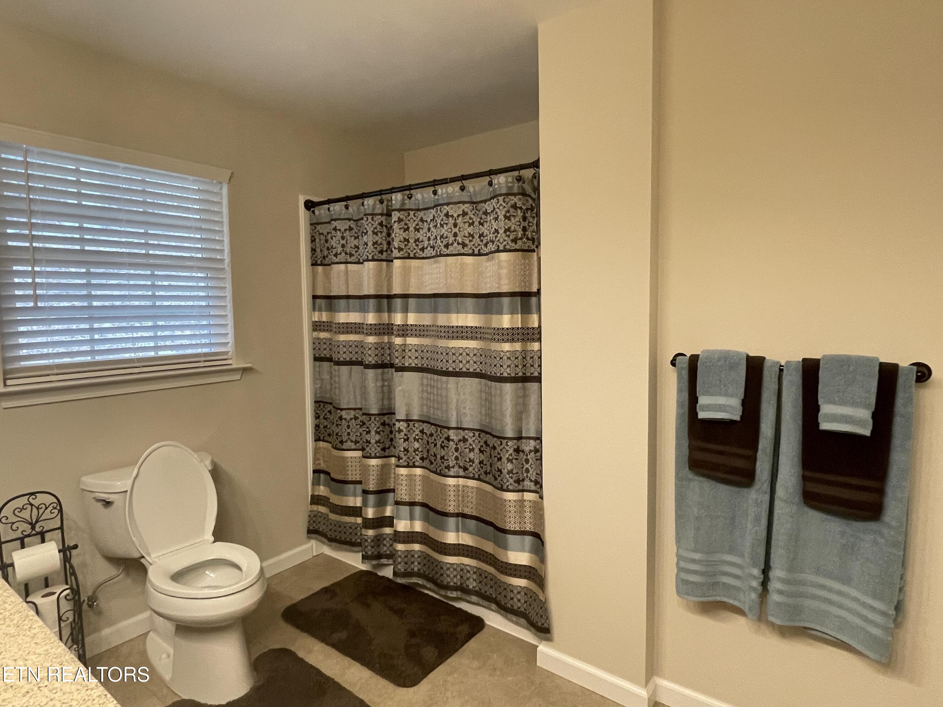 134 Hillview Terrace Drive Harriman TN 37748