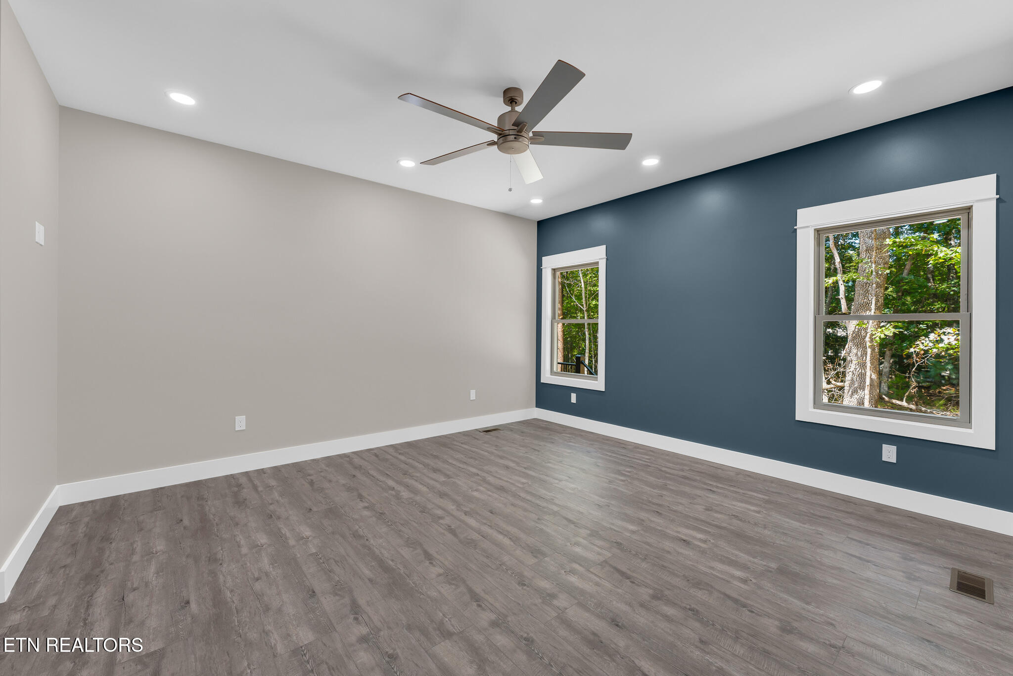 24 Bacham Lane Crossville TN 38558