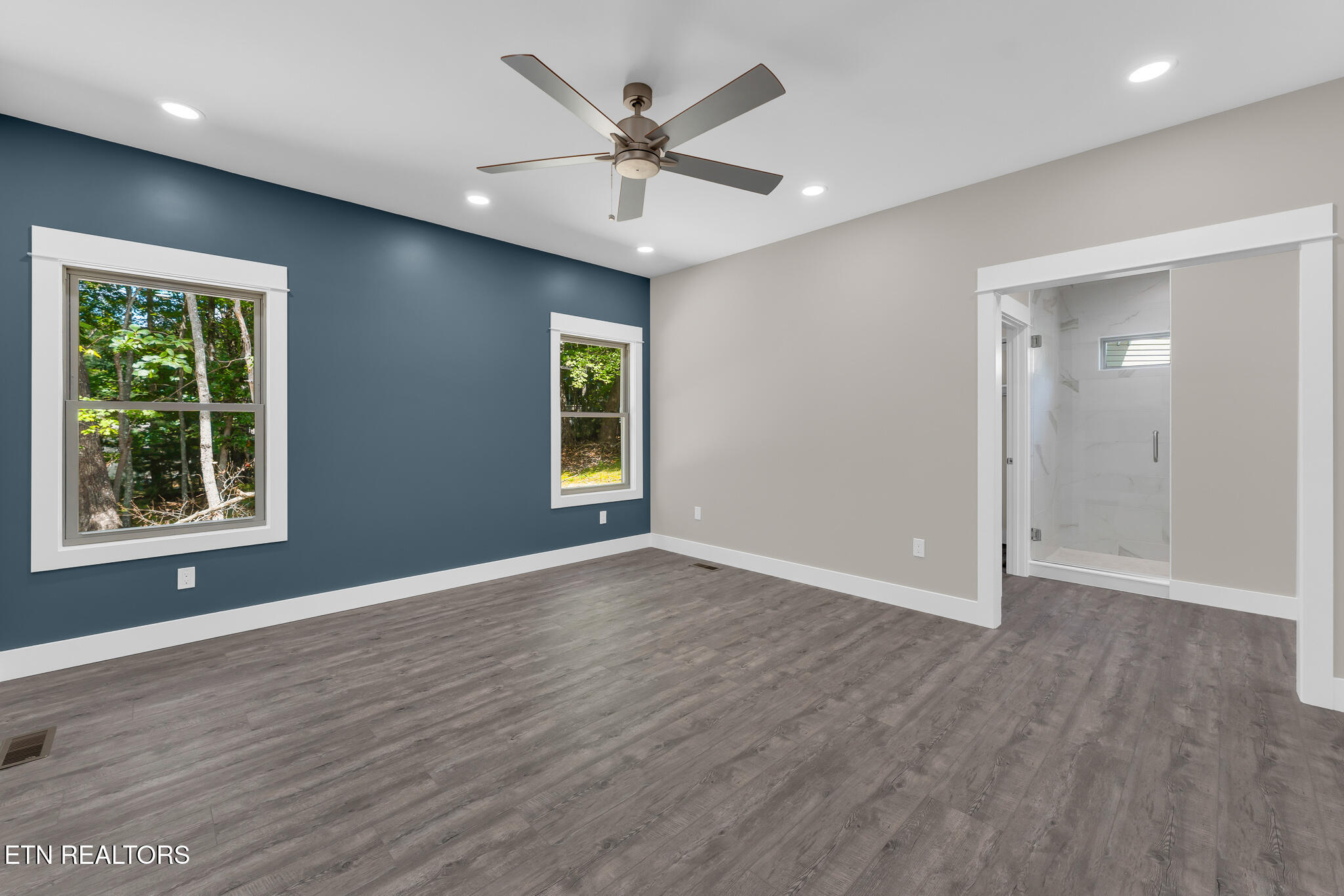 24 Bacham Lane Crossville TN 38558