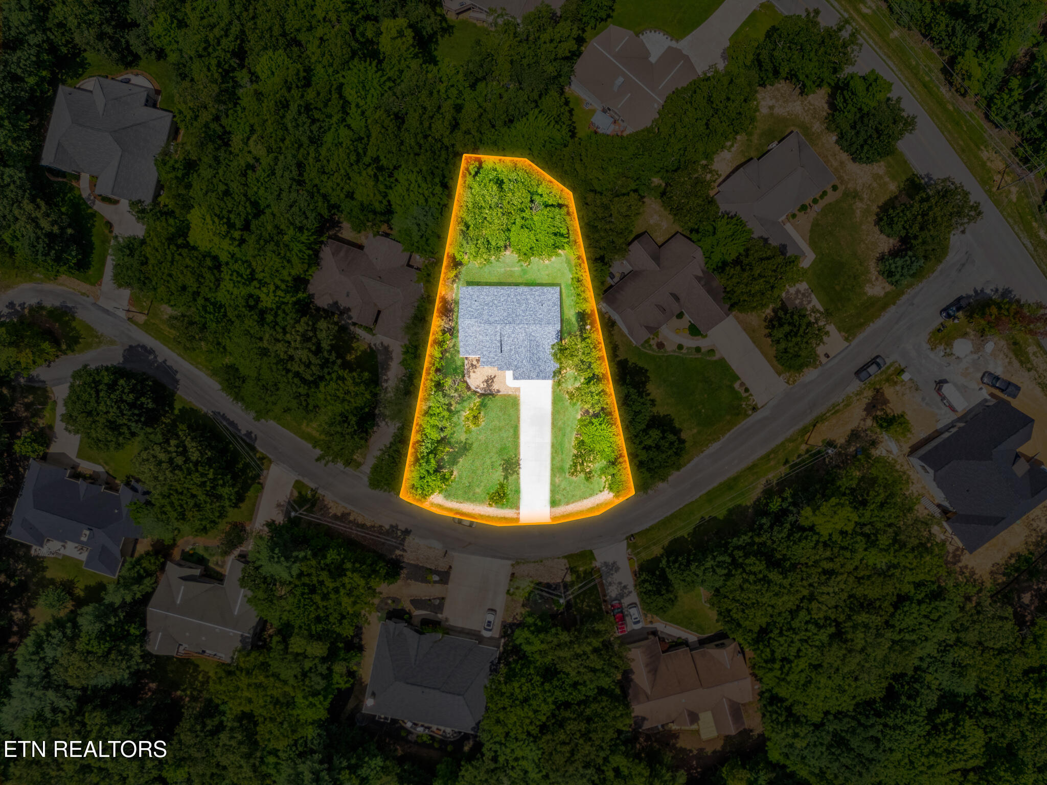 24 Bacham Lane Crossville TN 38558