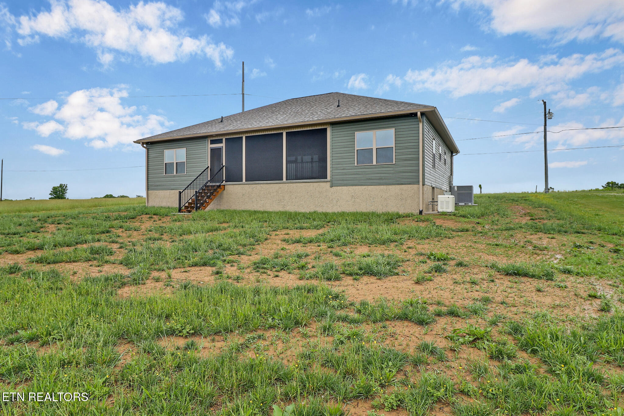 231 Tuttle Lane Crossville TN 38571