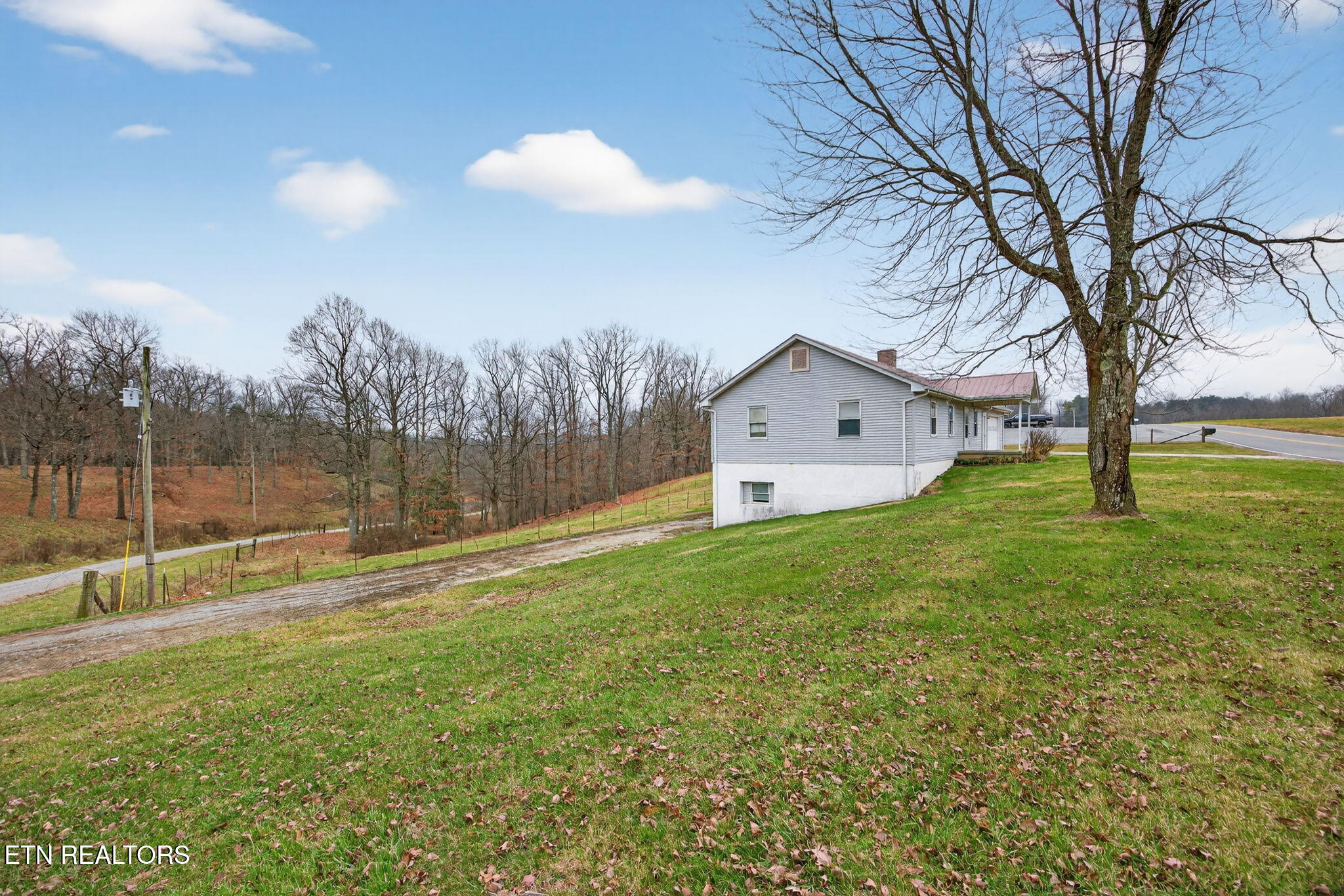 3614 Muddy Pond Road Monterey TN 38574