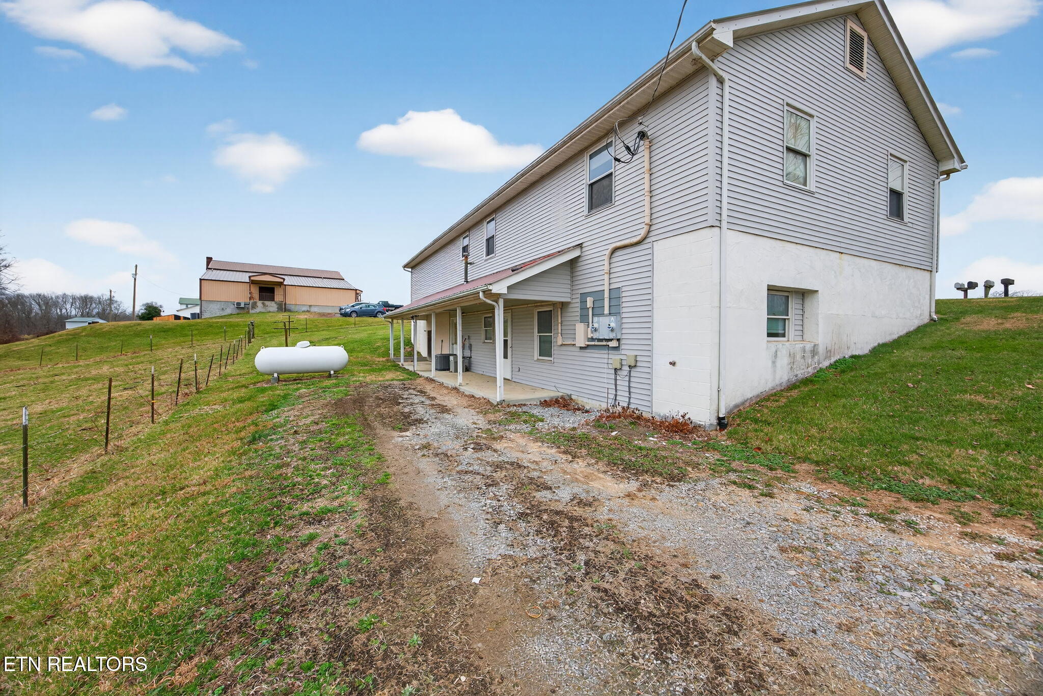 3614 Muddy Pond Road Monterey TN 38574