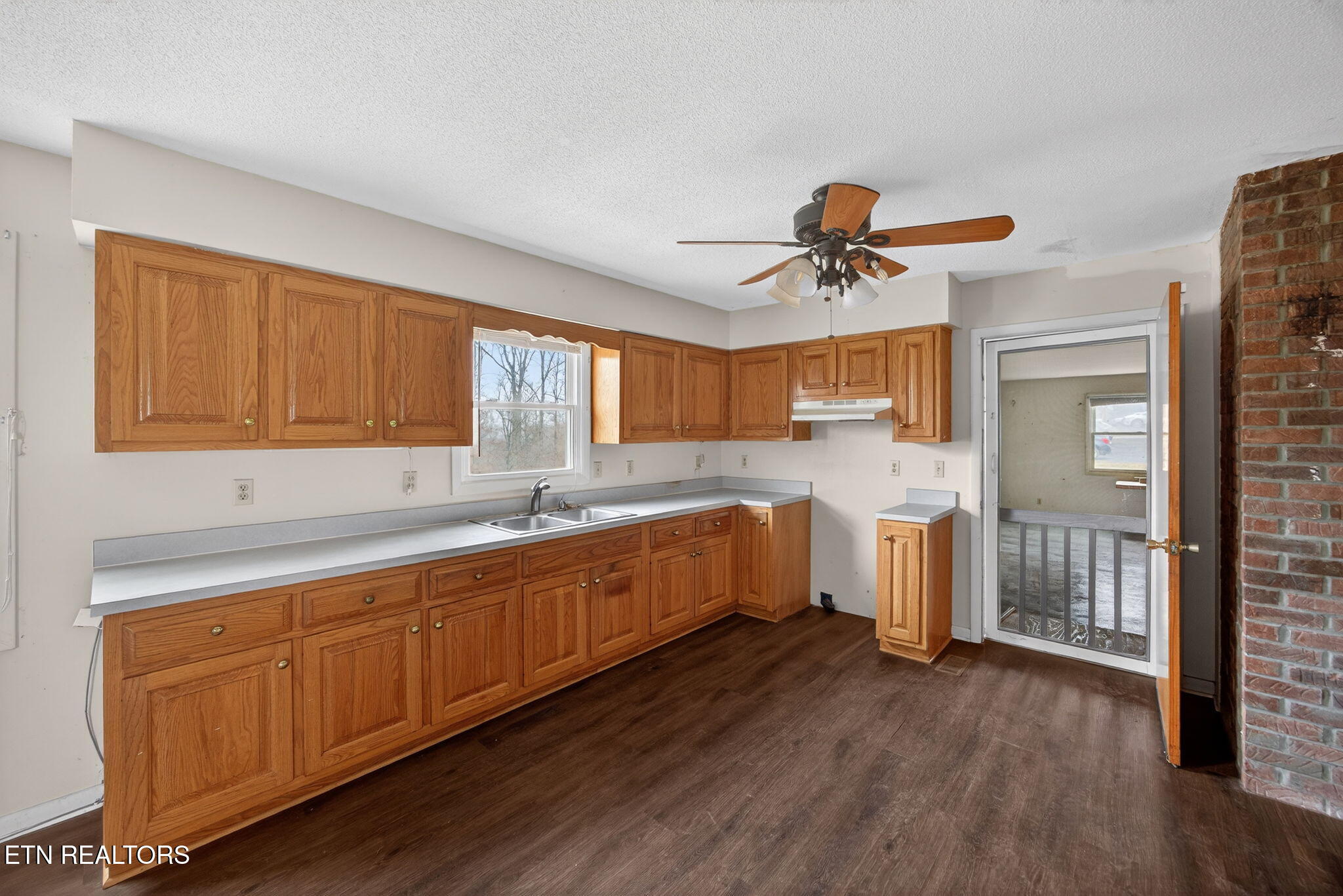 3614 Muddy Pond Road Monterey TN 38574