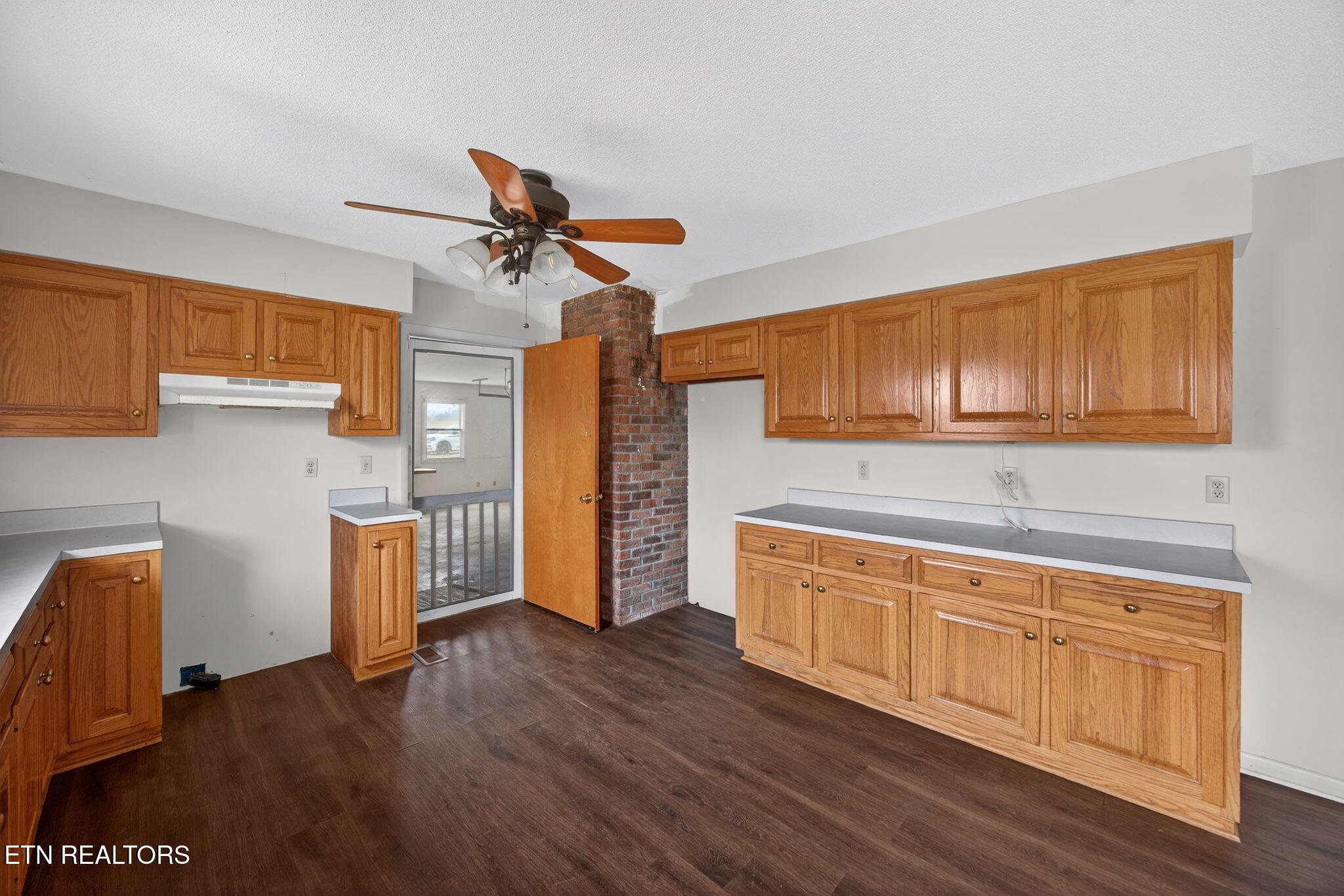 3614 Muddy Pond Road Monterey TN 38574