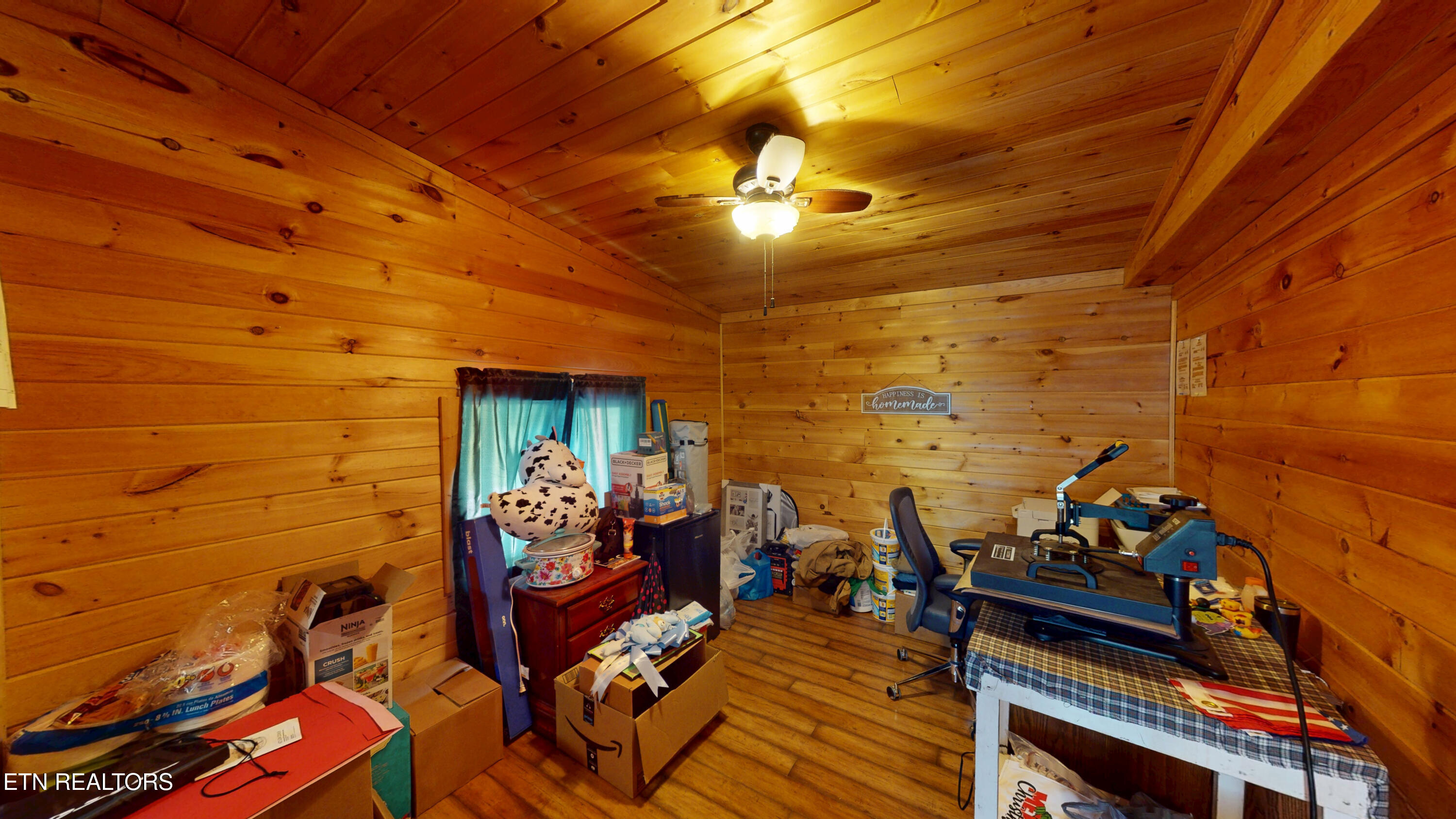 1262 Tom Garrison Road Evensville TN 37332