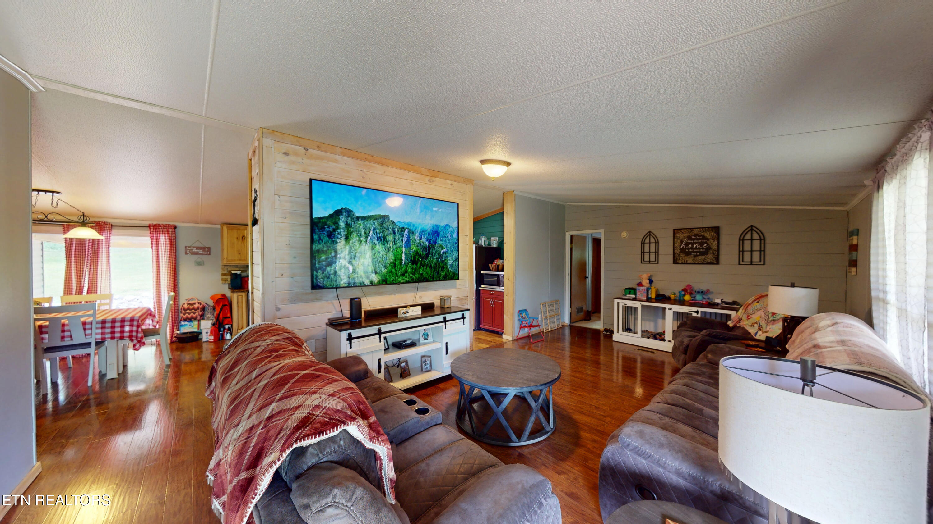 1262 Tom Garrison Road Evensville TN 37332
