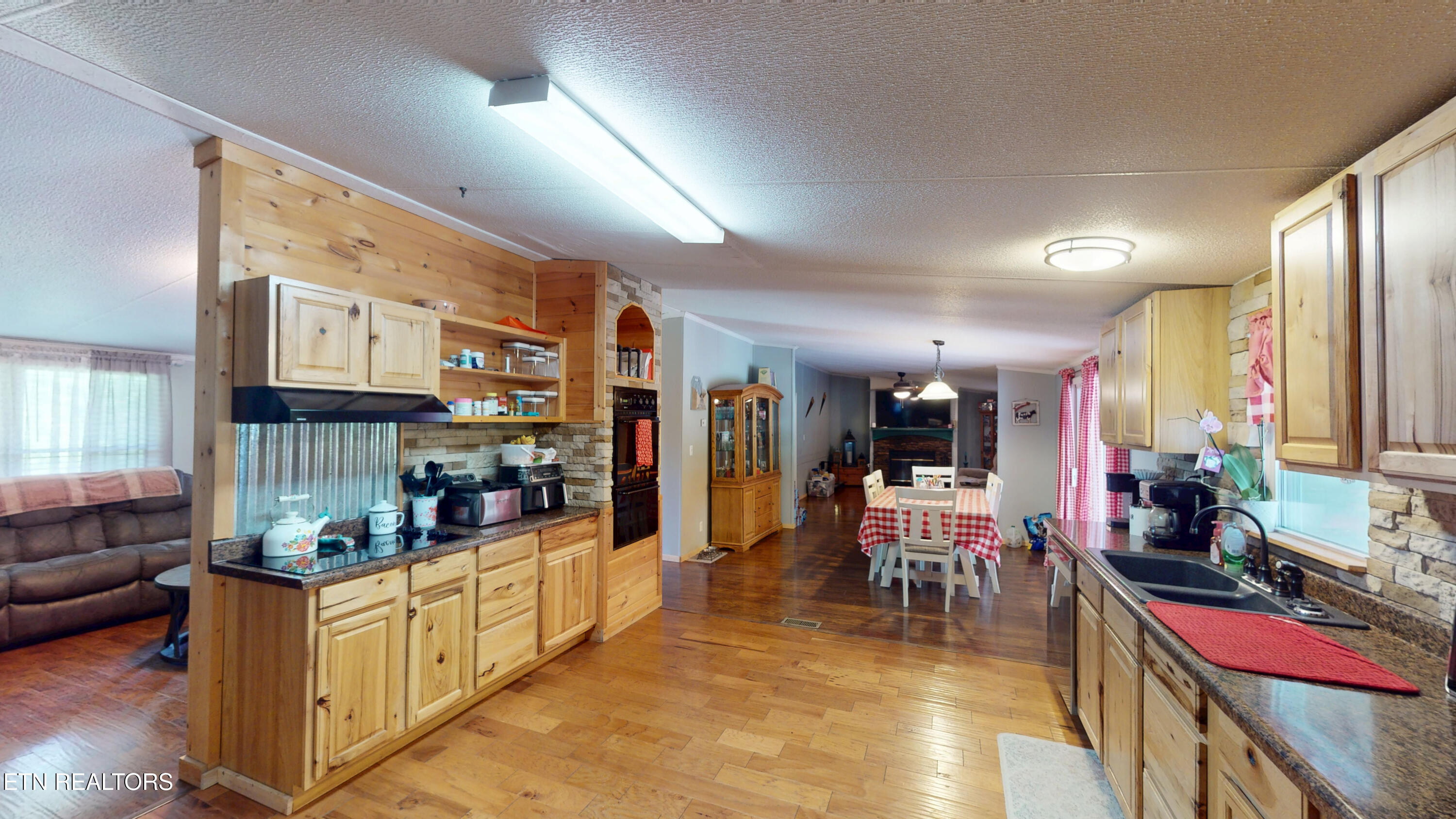 1262 Tom Garrison Road Evensville TN 37332