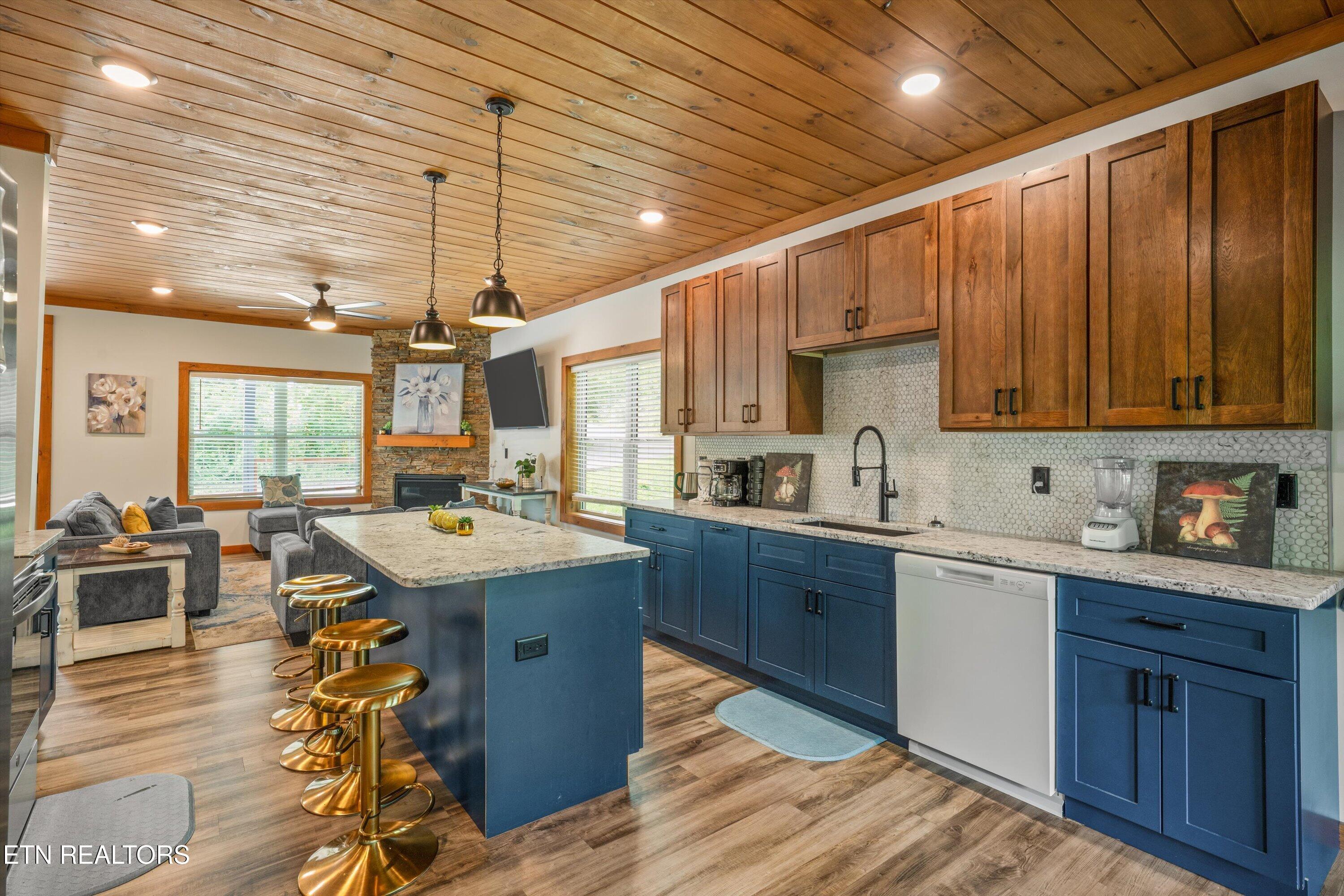 2922 Lightning Strike Drive Sevierville TN 37876