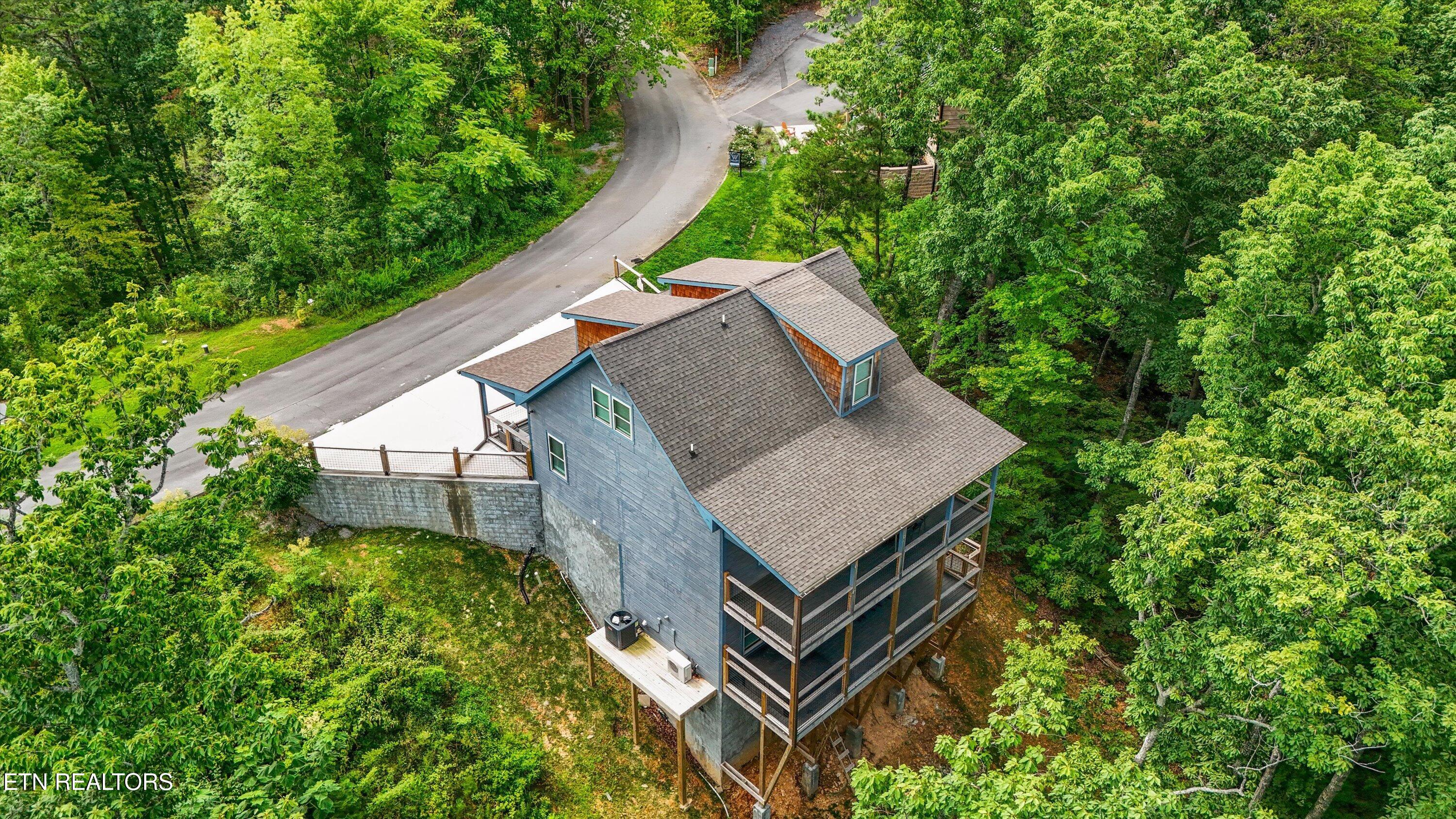 2922 Lightning Strike Drive Sevierville TN 37876