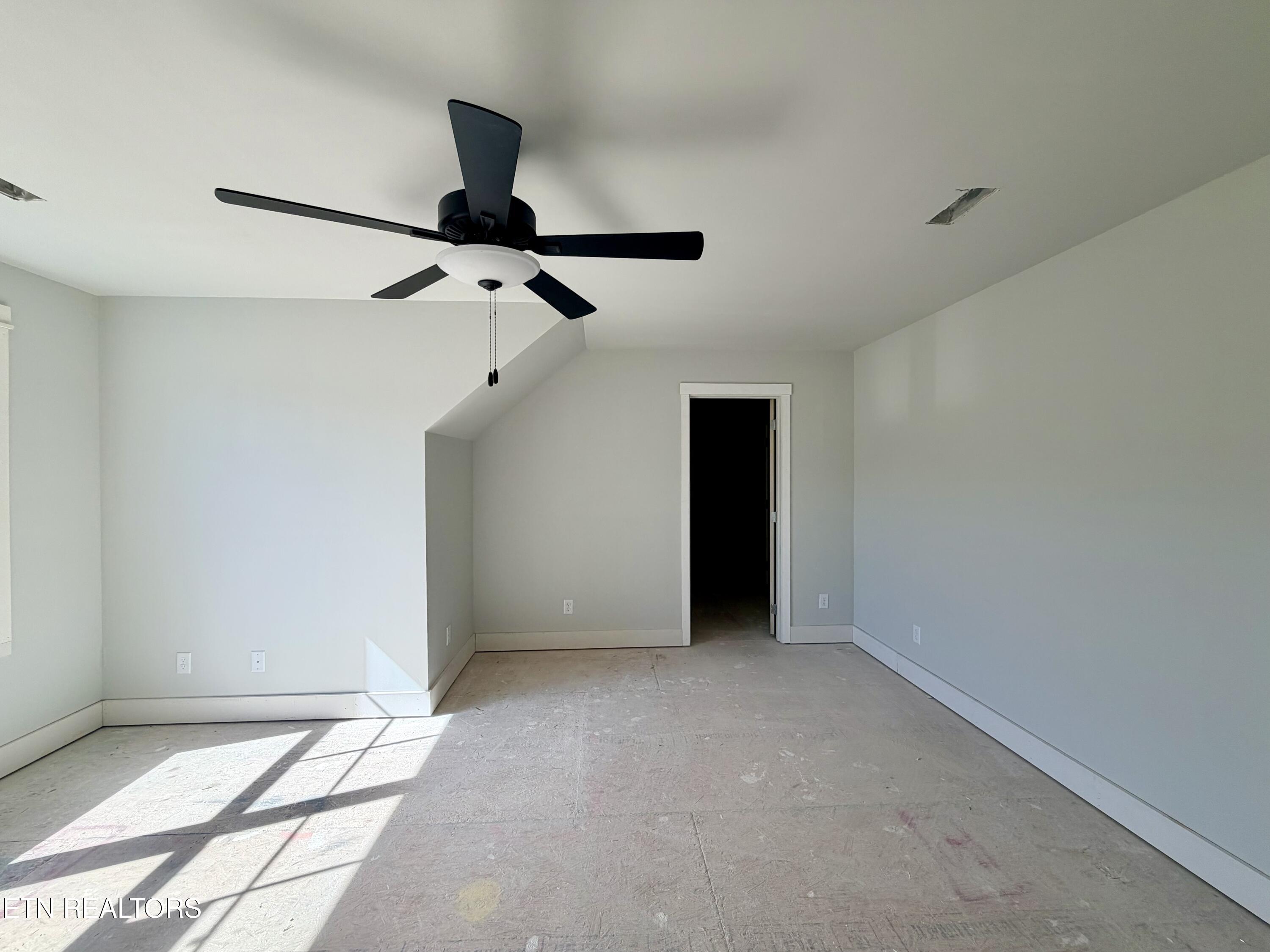 222 English Oak Lane Lenoir City TN 37771