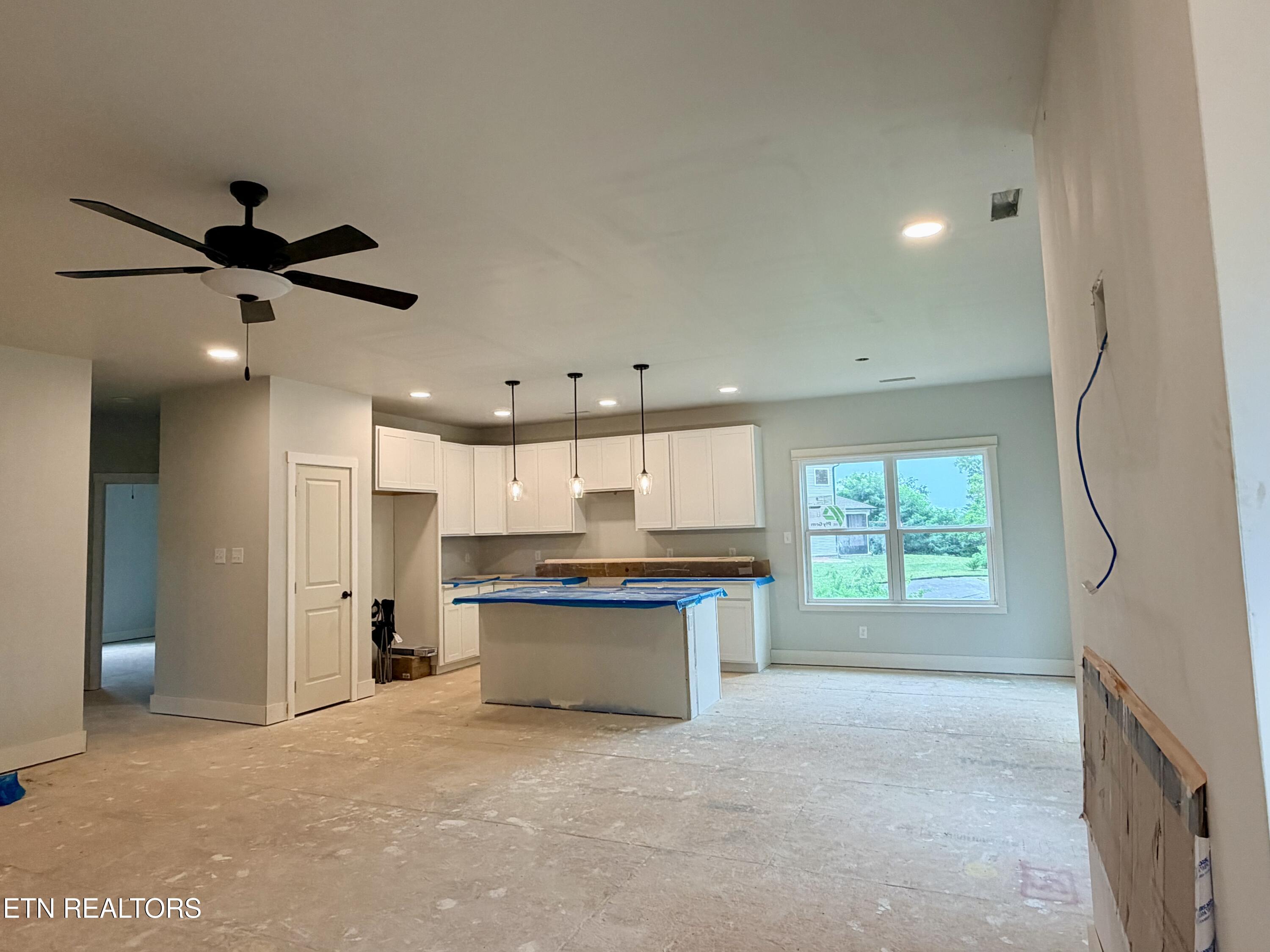 222 English Oak Lane Lenoir City TN 37771