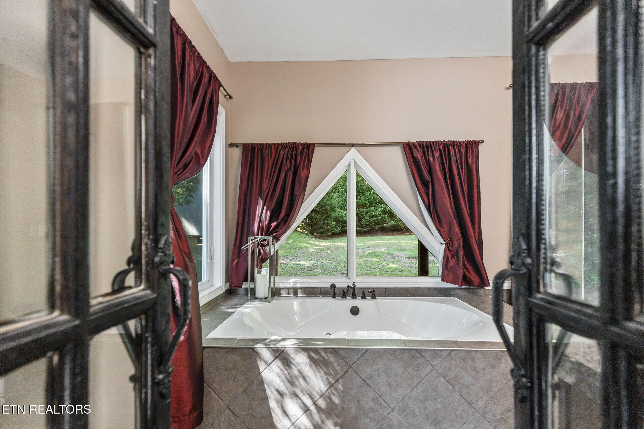 304 Lees Chapel Road Sweetwater TN 37874