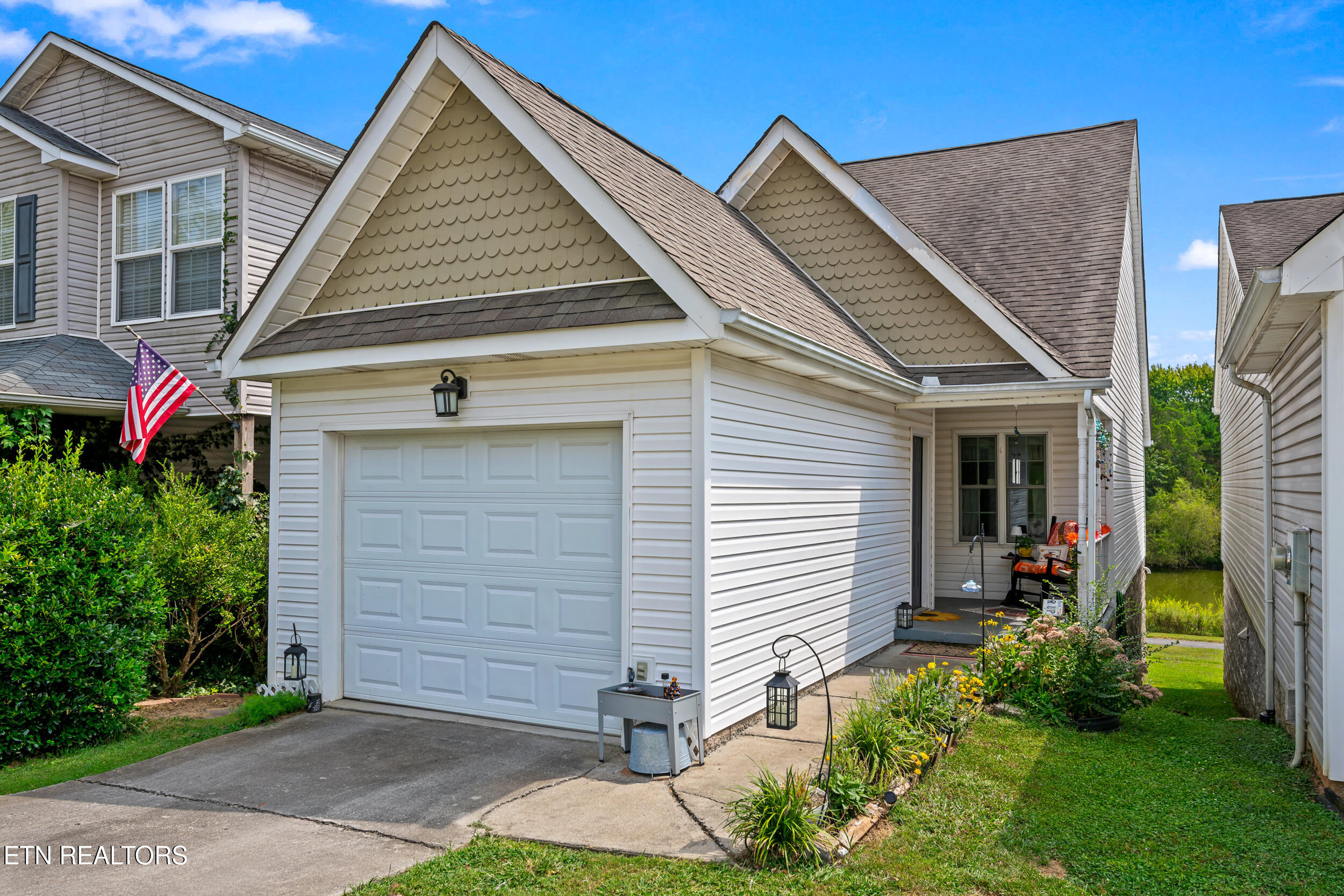 6712 Water Lilly Way Knoxville TN 37918
