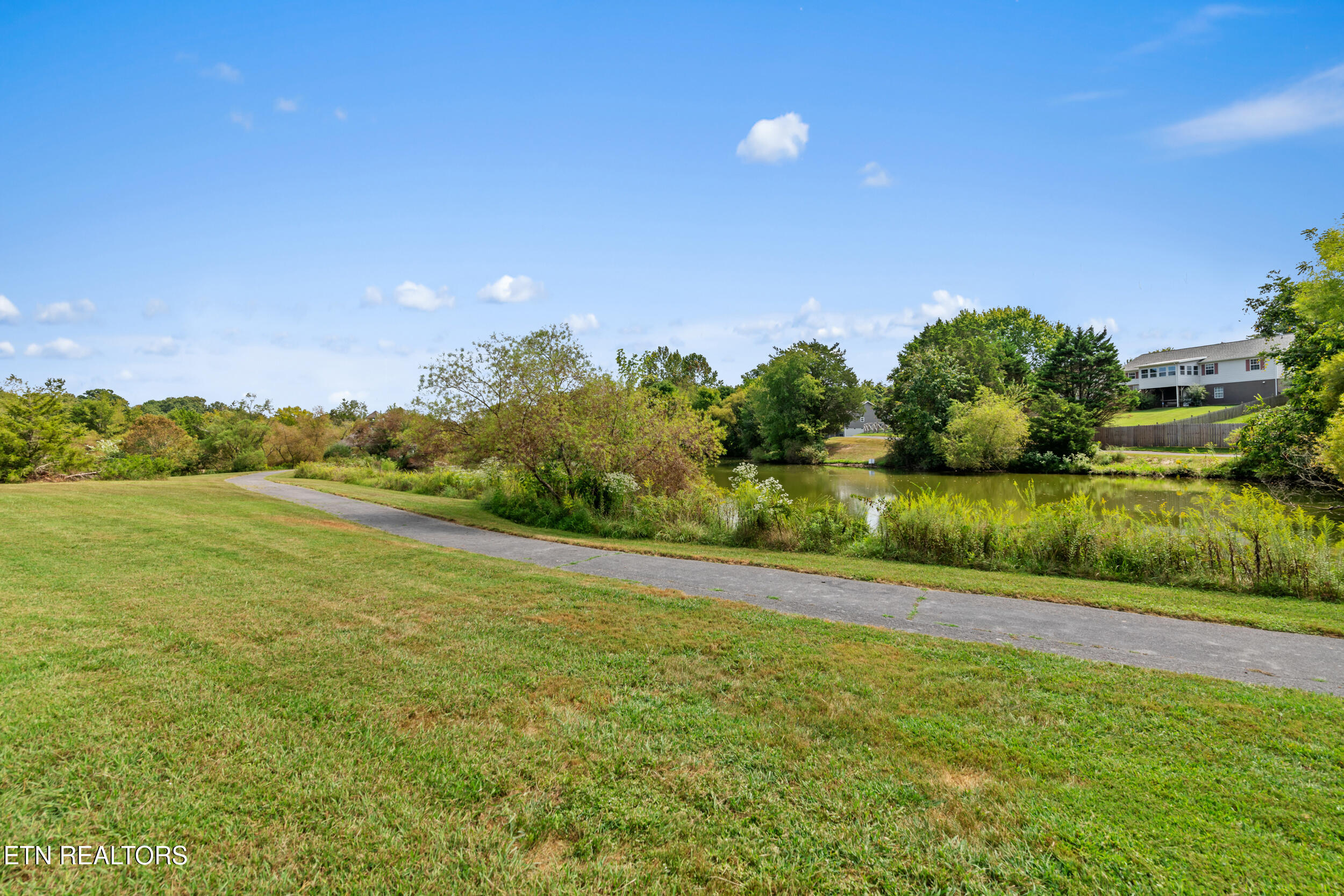 6712 Water Lilly Way Knoxville TN 37918
