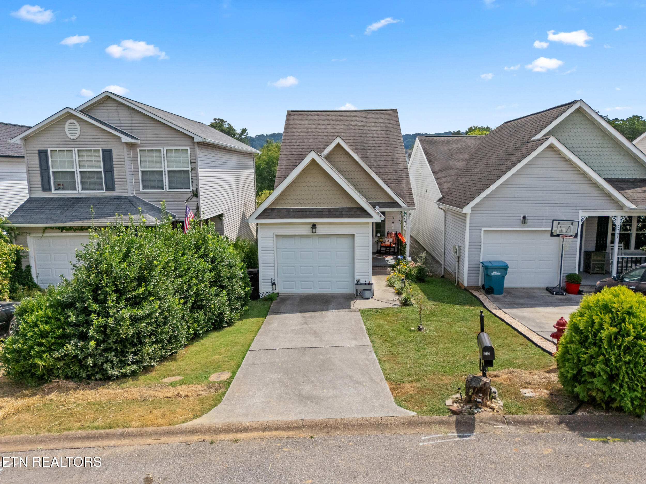 6712 Water Lilly Way Knoxville TN 37918