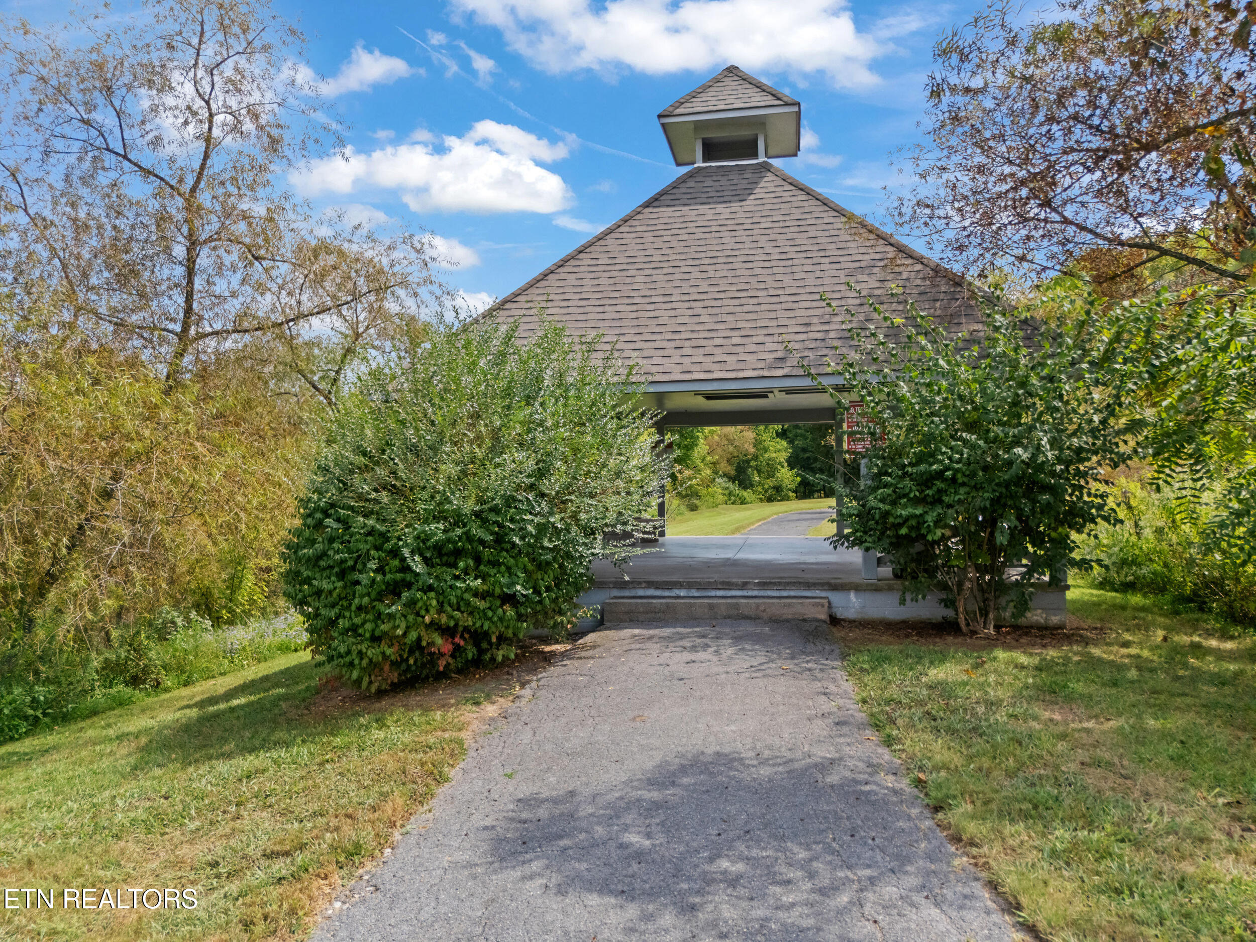 6712 Water Lilly Way Knoxville TN 37918