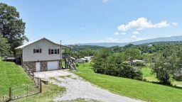1800 Mountain Ridge Road Newport TN 37821