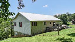 1800 Mountain Ridge Road Newport TN 37821