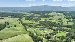 1800 Mountain Ridge Road Newport TN 37821