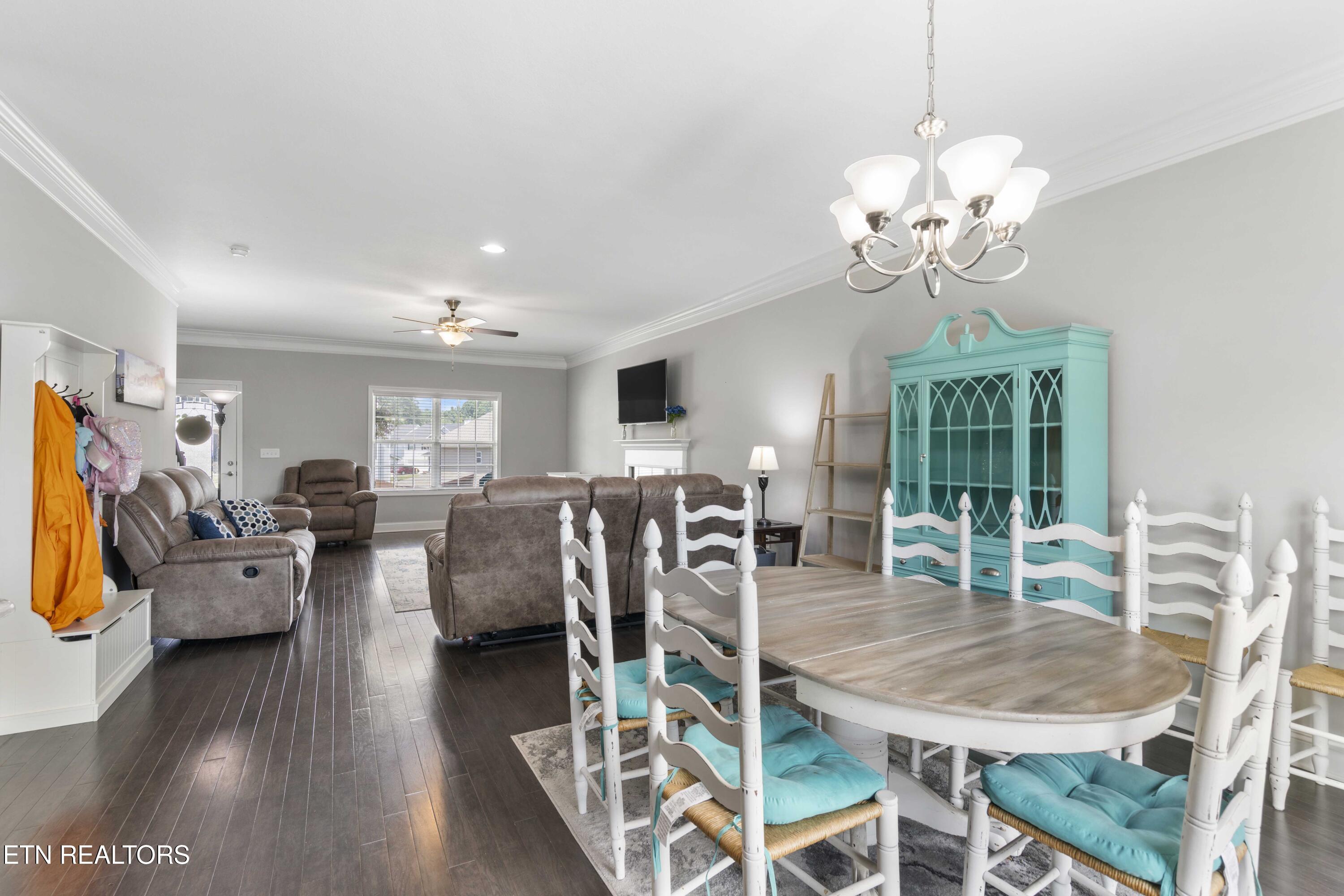 1152 Cloud View Drive Powell TN 37849