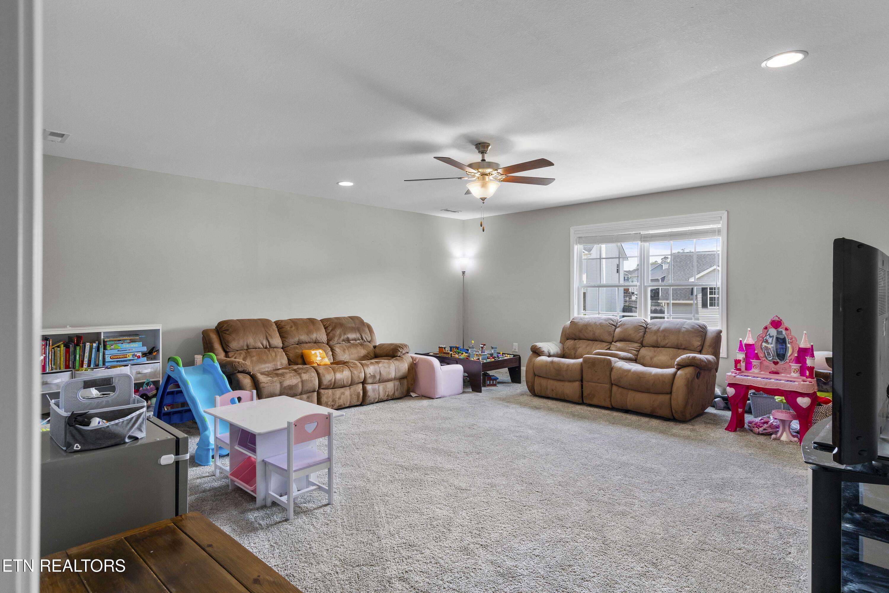 1152 Cloud View Drive Powell TN 37849