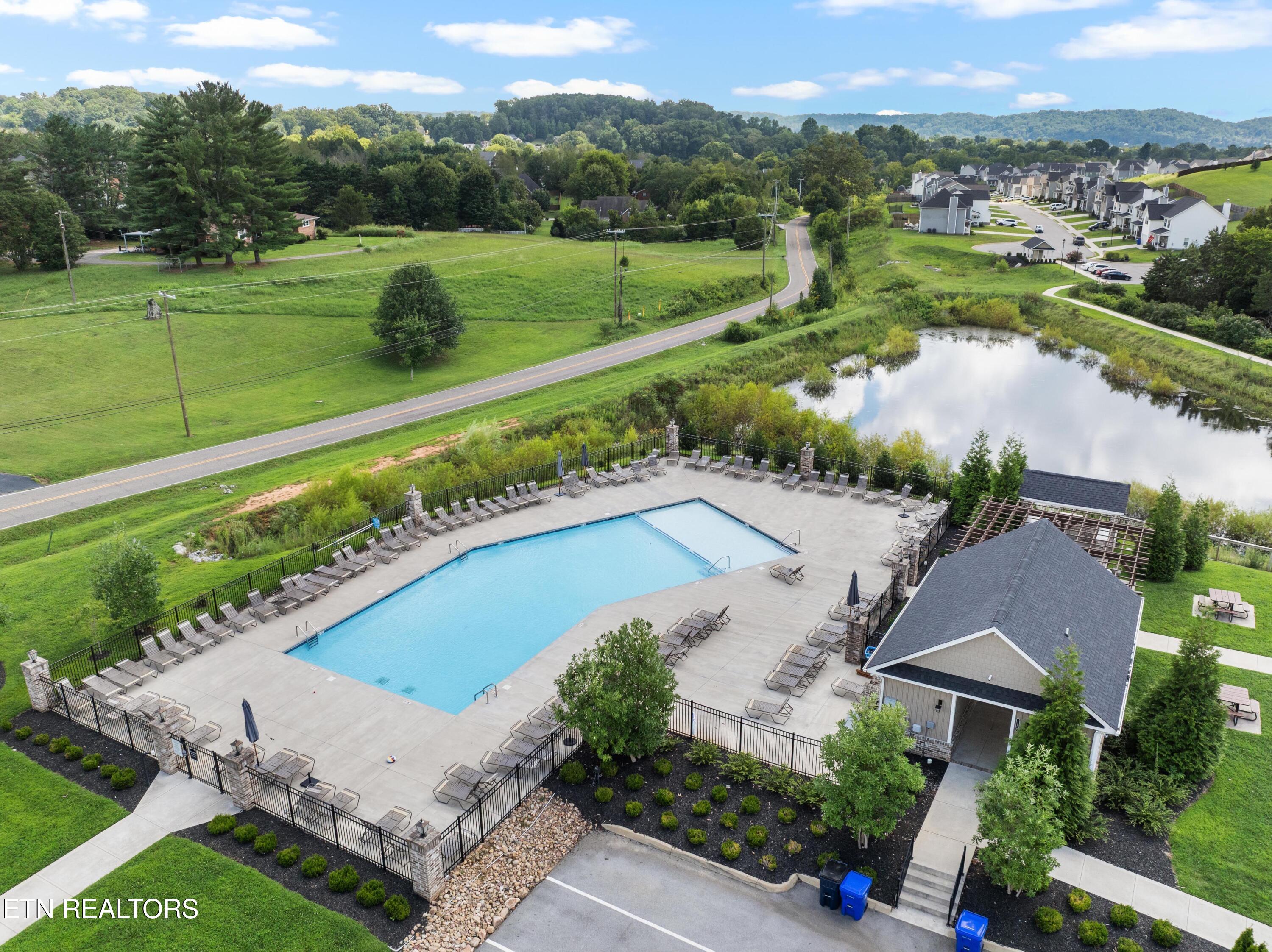 1152 Cloud View Drive Powell TN 37849