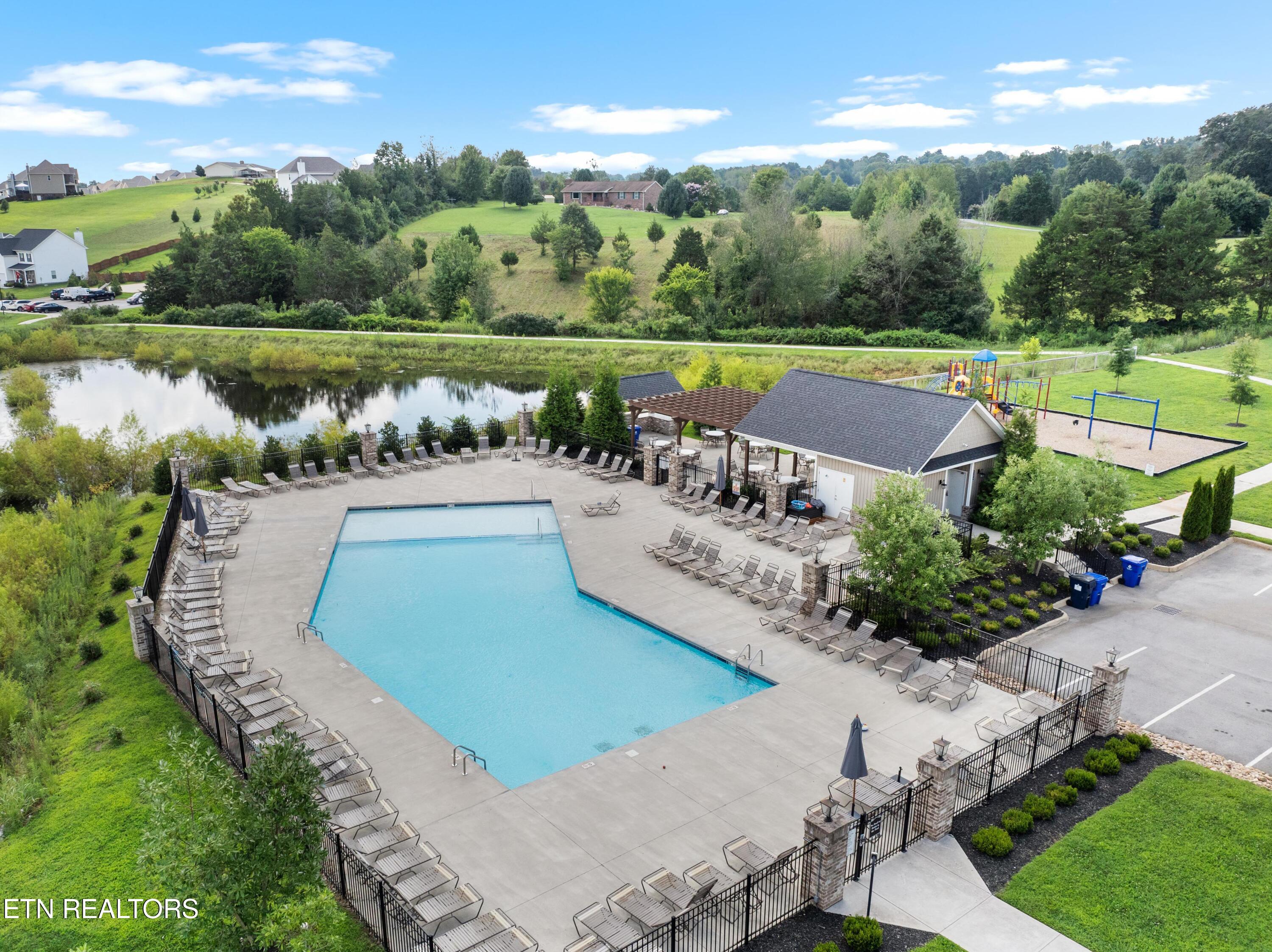 1152 Cloud View Drive Powell TN 37849