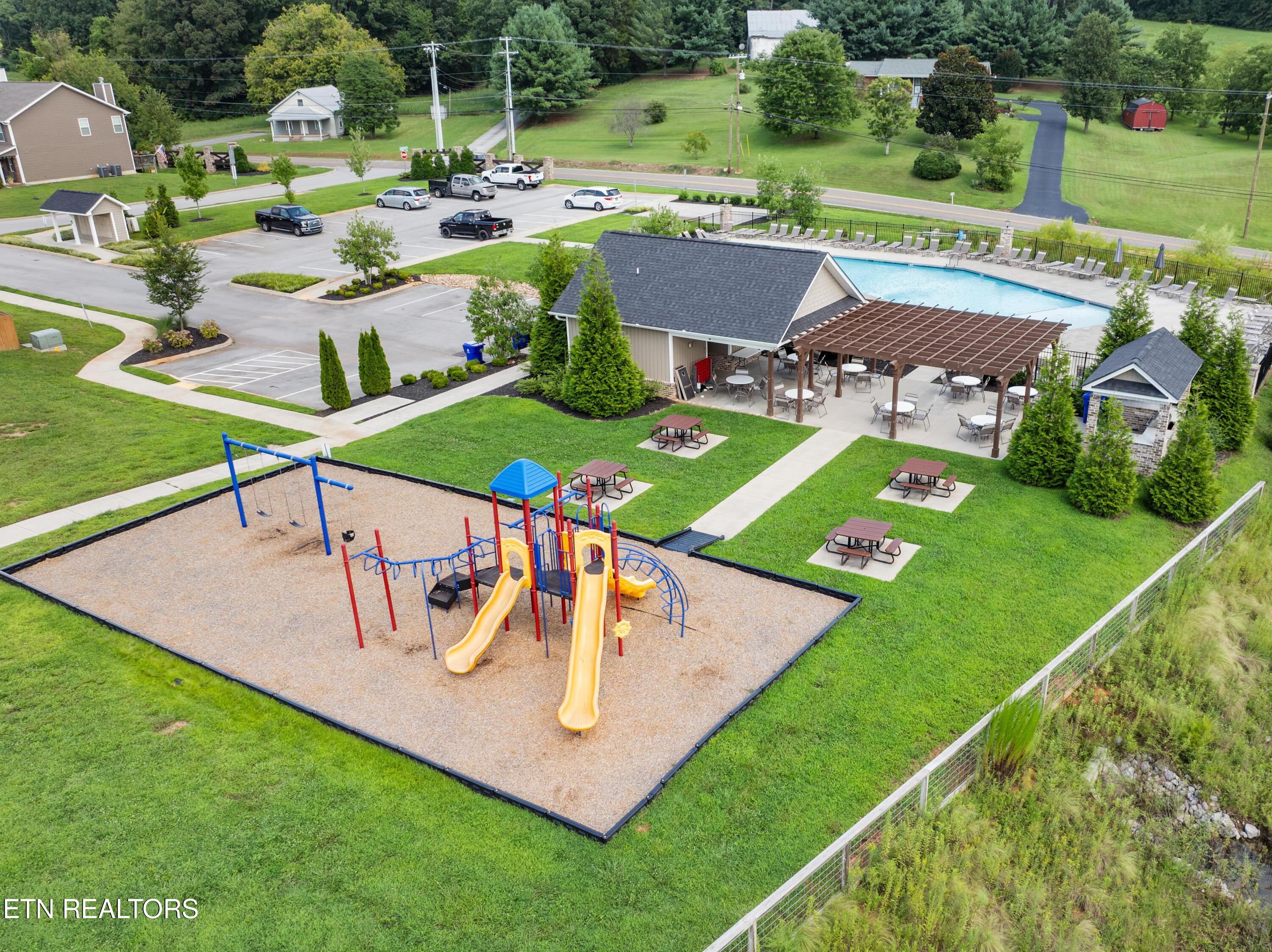 1152 Cloud View Drive Powell TN 37849