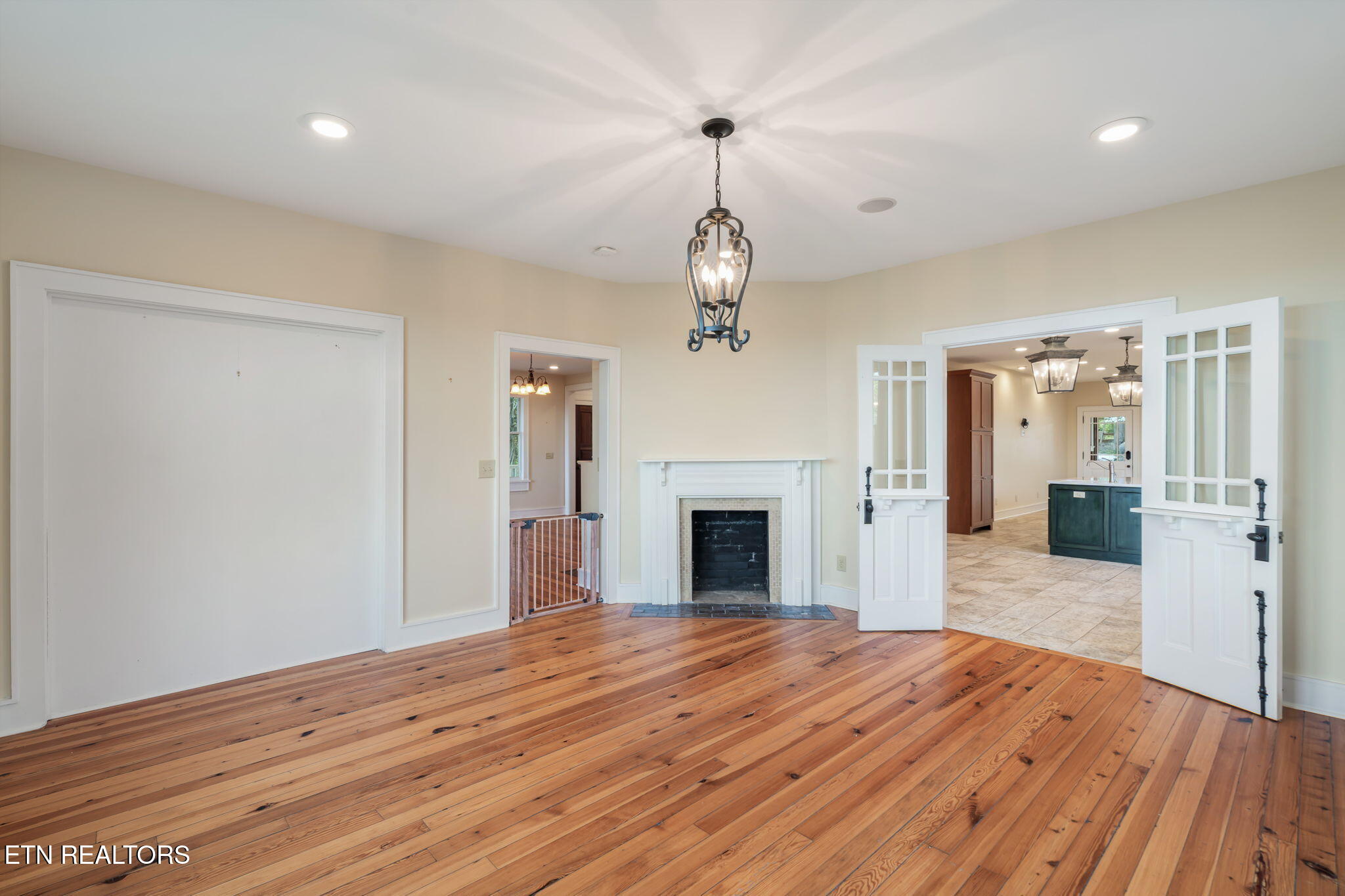 692 Possum Trot Road Grandview TN 37337