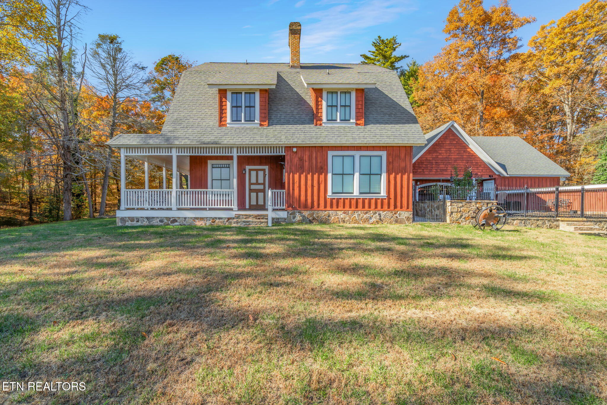 692 Possum Trot Road Grandview TN 37337