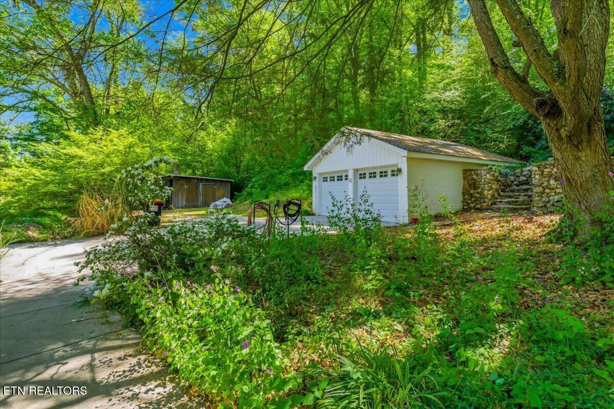 8773 White Wing Road Lenoir City TN 37771