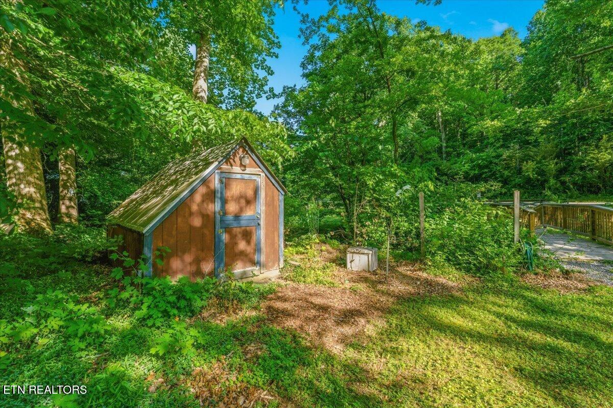 8773 White Wing Road Lenoir City TN 37771