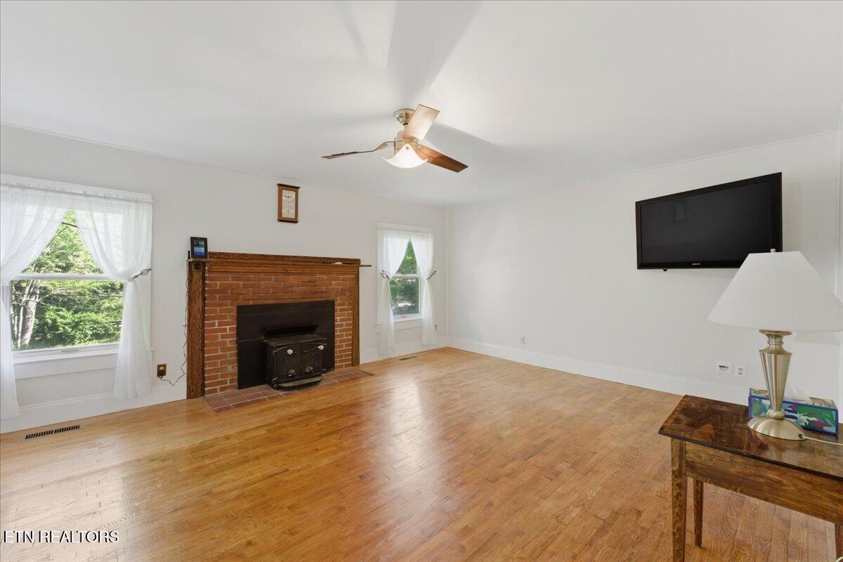 8773 White Wing Road Lenoir City TN 37771